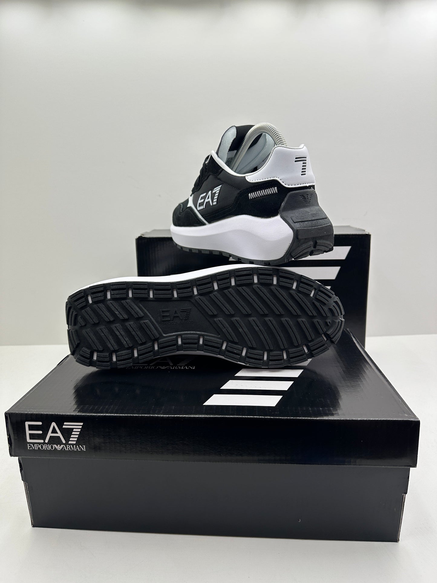 ZAPATILLAS EA7 BLACK & WHITW