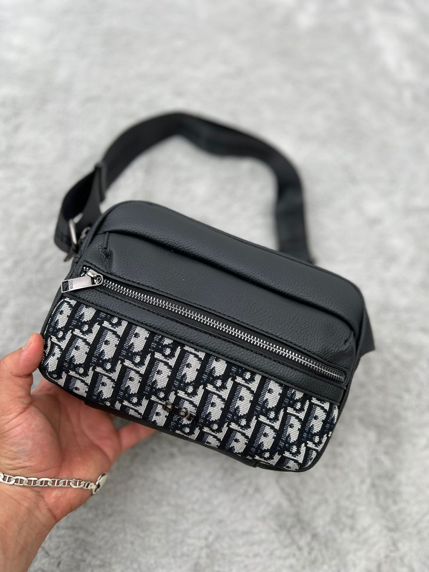 Bandolera Dior 2025