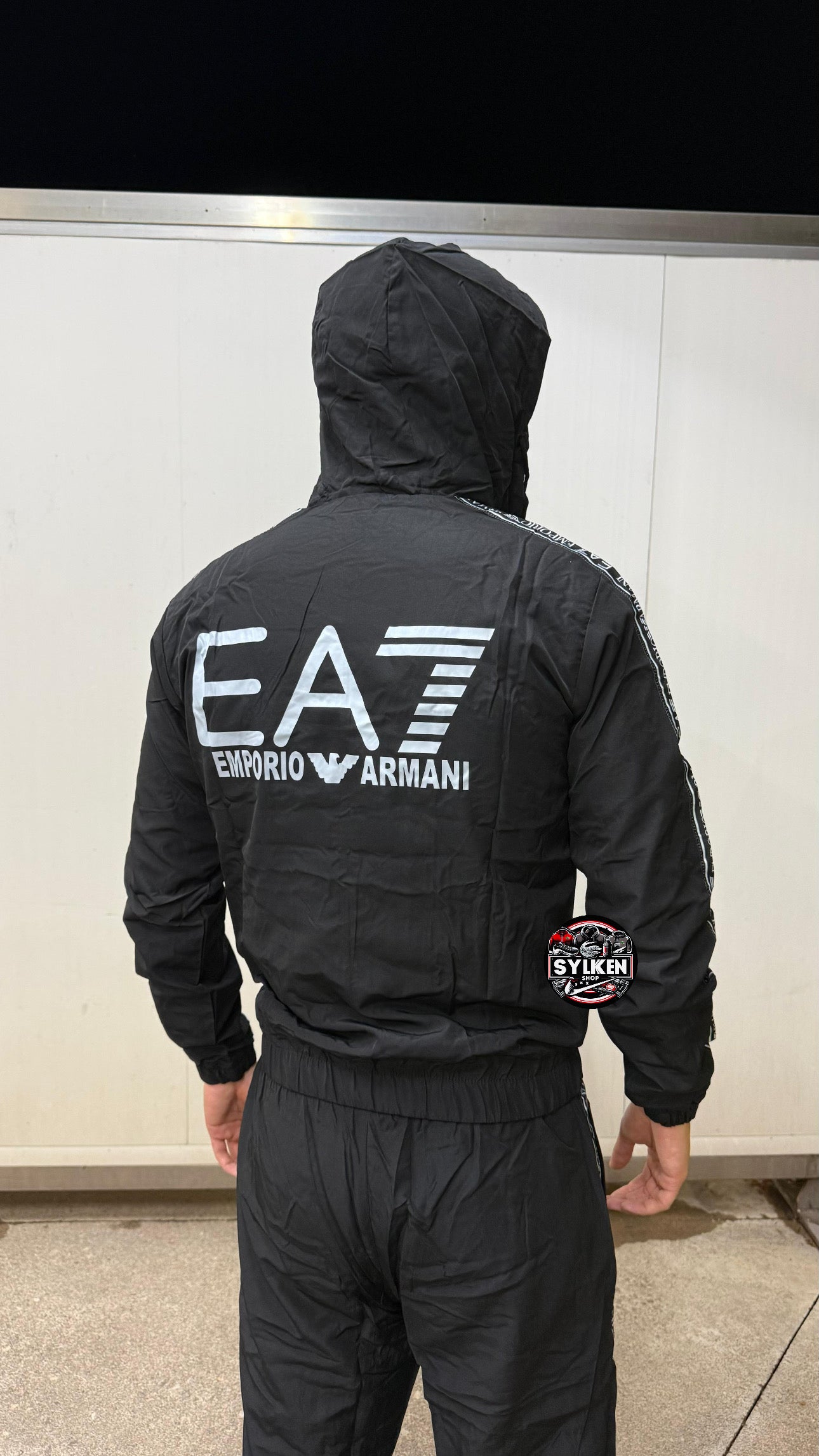 CHANDAL EMPORIO ARMANI EA7 2025