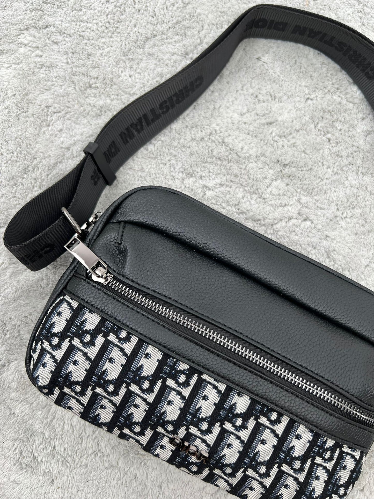 Bandolera Dior 2025