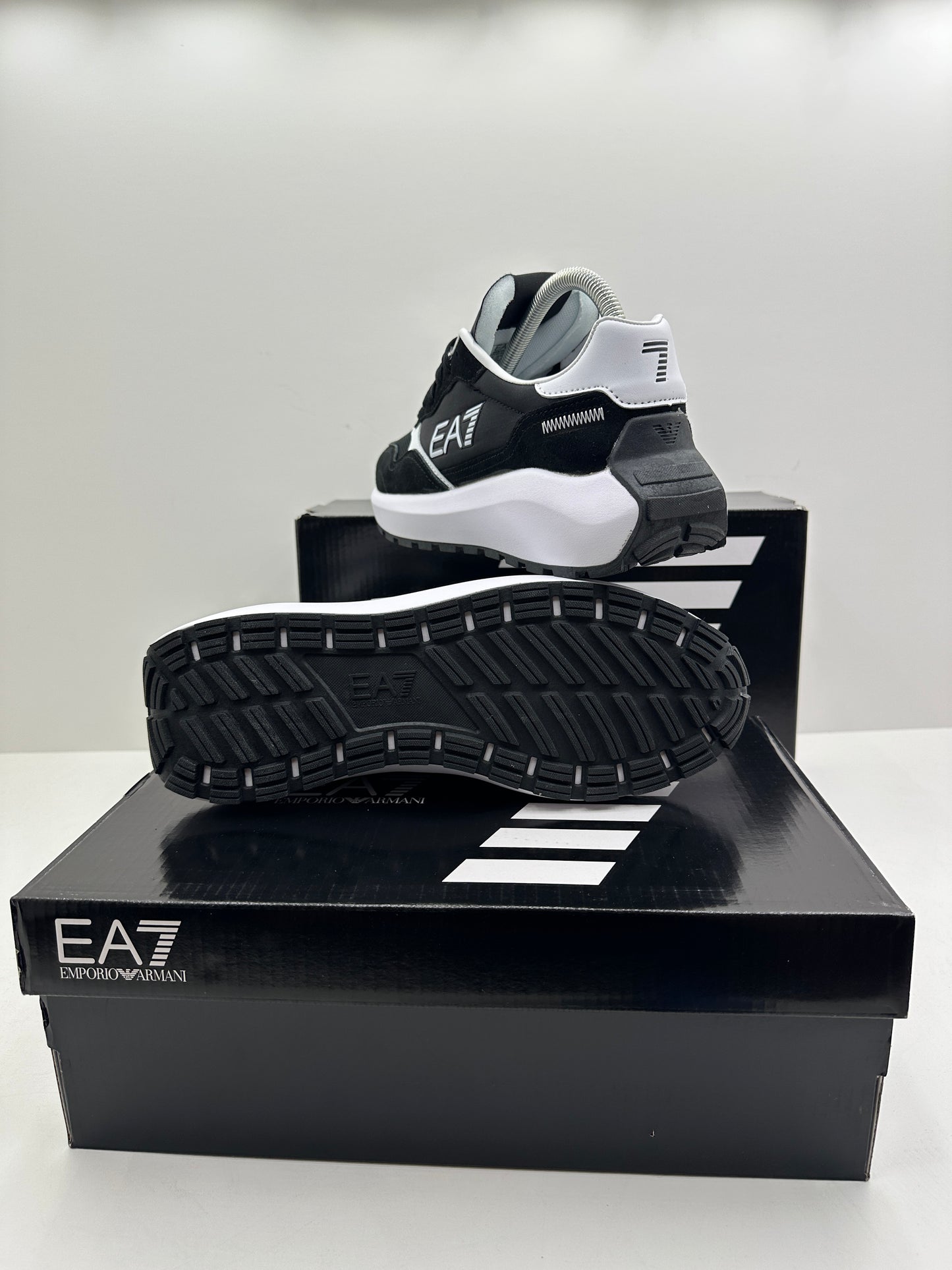 Zapatilla EA7 White & Black