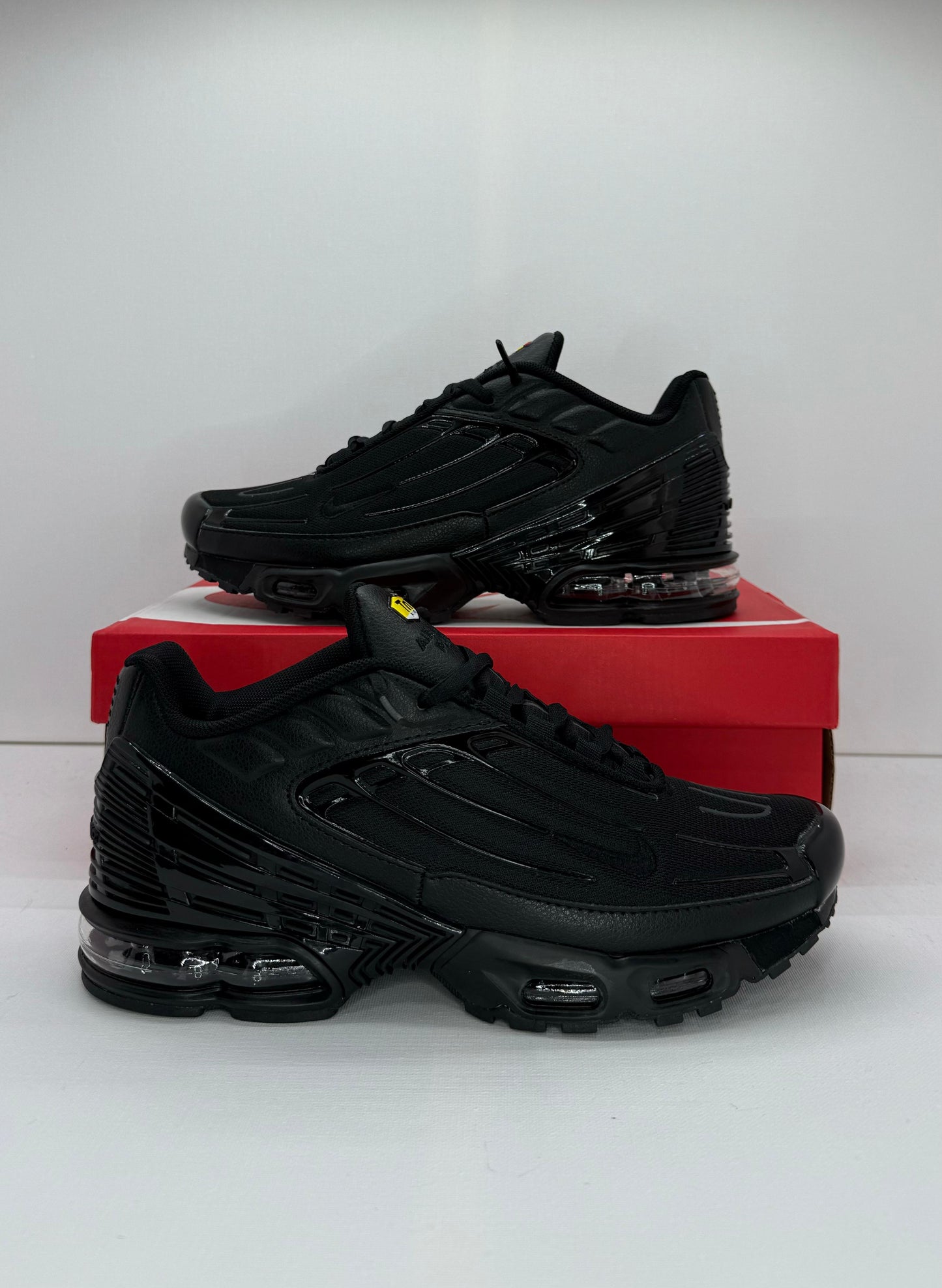 Nike Tuned Plus Black