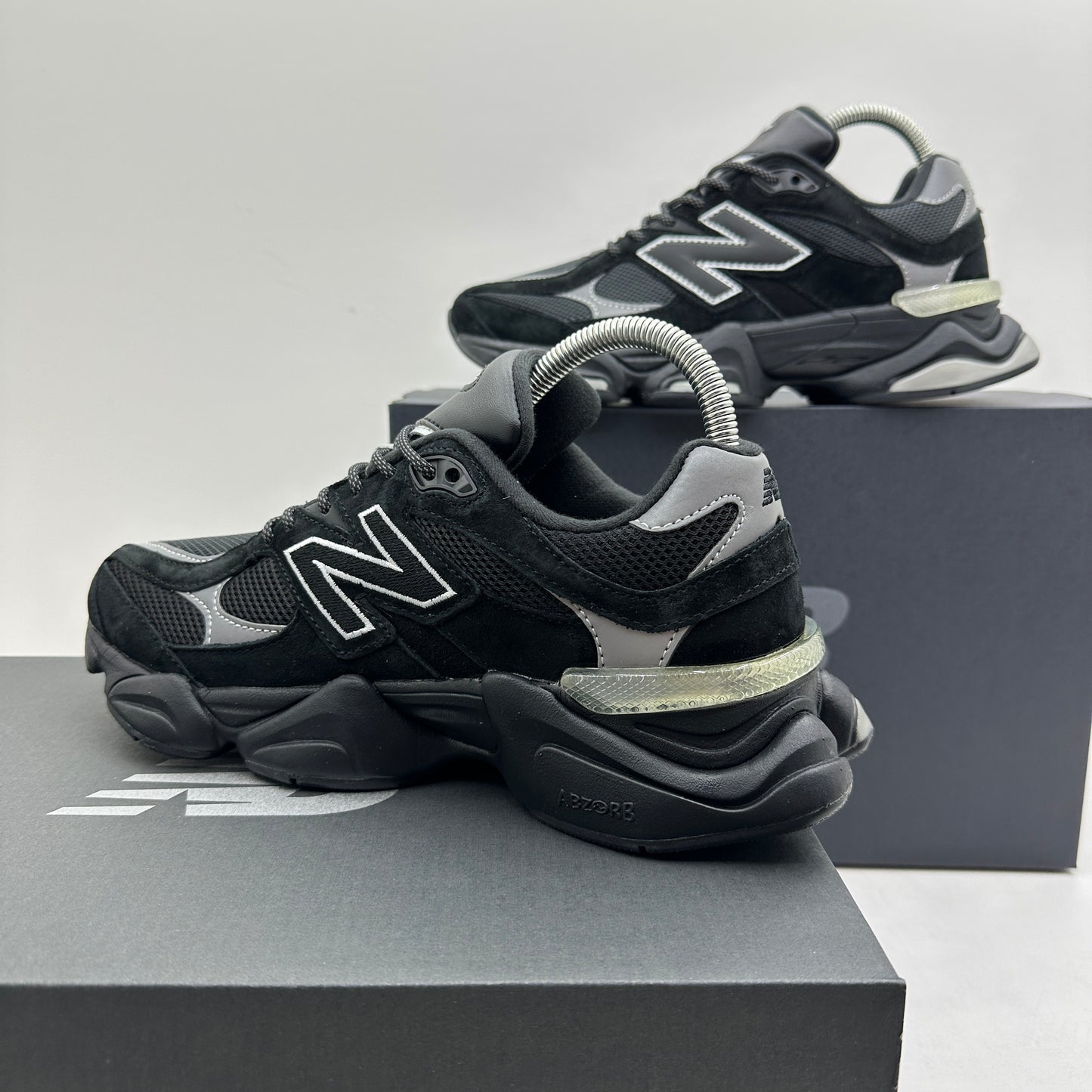 New Balance 9060