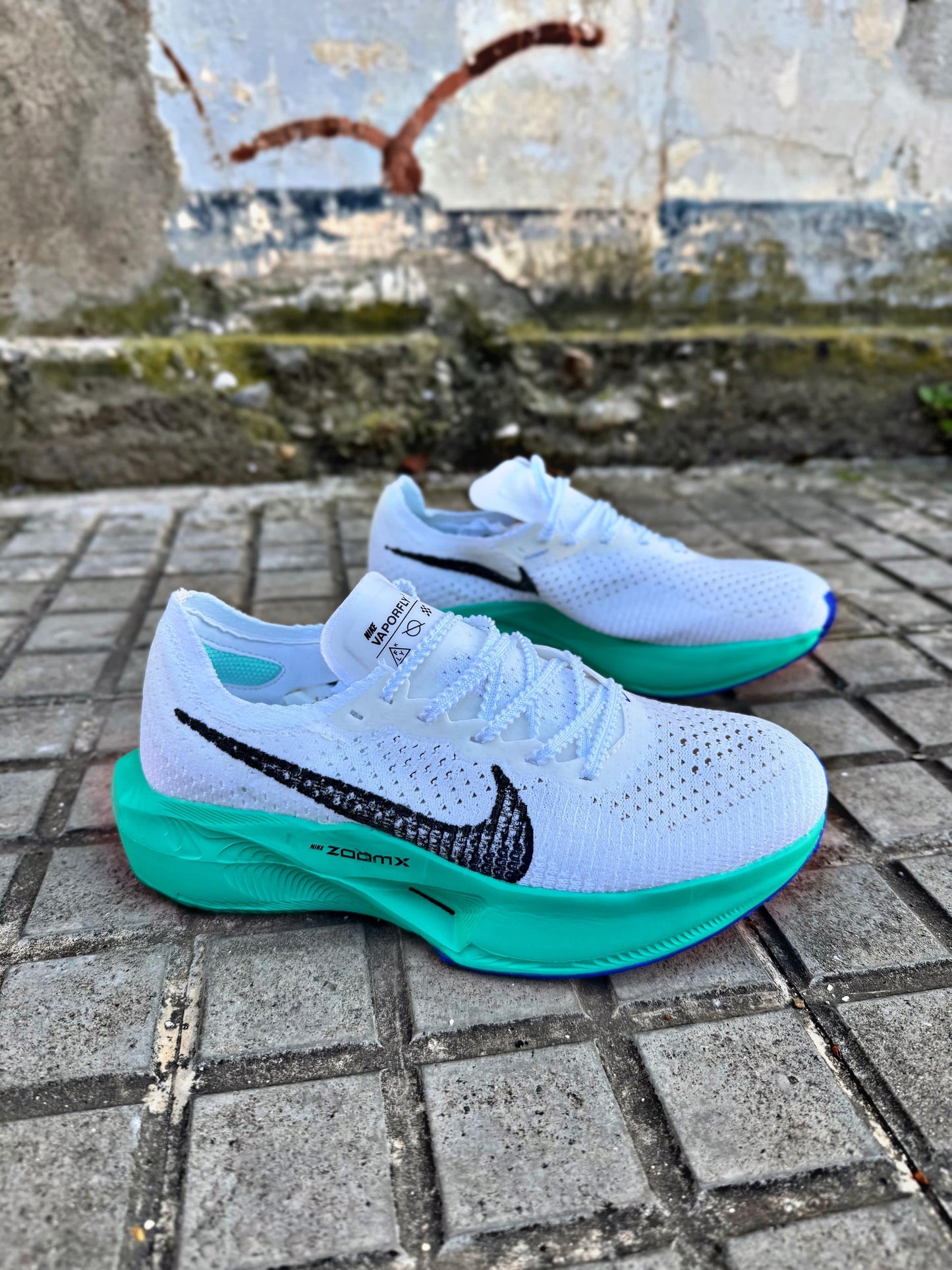 NIKE ZOOM X VAPORFLY
