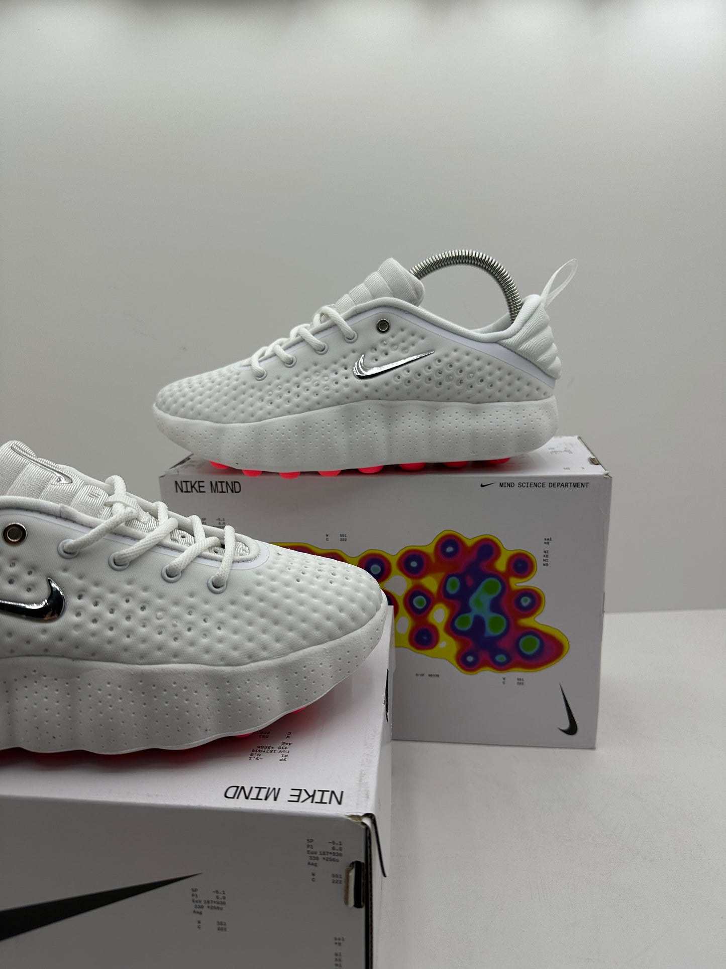 NIKE MIND ALL WHITE