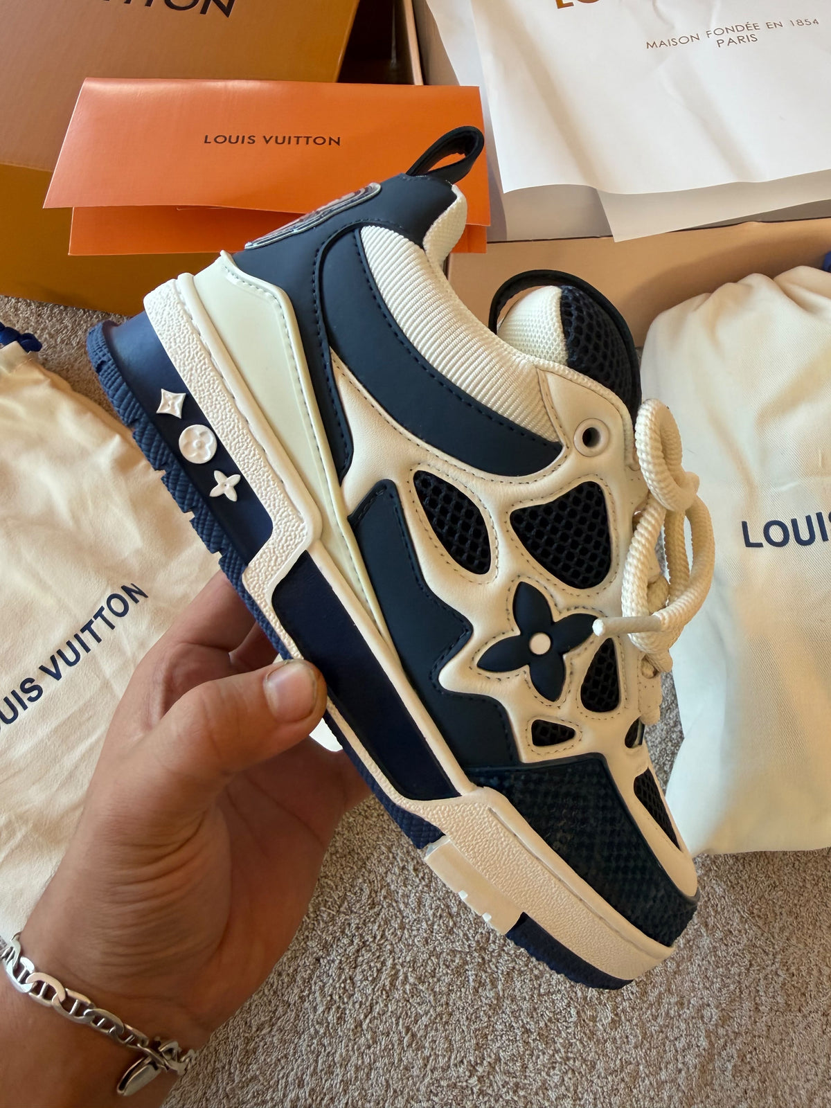 LOUIS VUITTON SKATE 🔥 MODELO NUEVO 🆕 HIGH COPY IDÉNTICO AL ORIGINAL ✅ LA MEJOR CALIDAD QUE HEMOS TRAÍDO ‼️ UNIDADES LIMITADAS 🥵