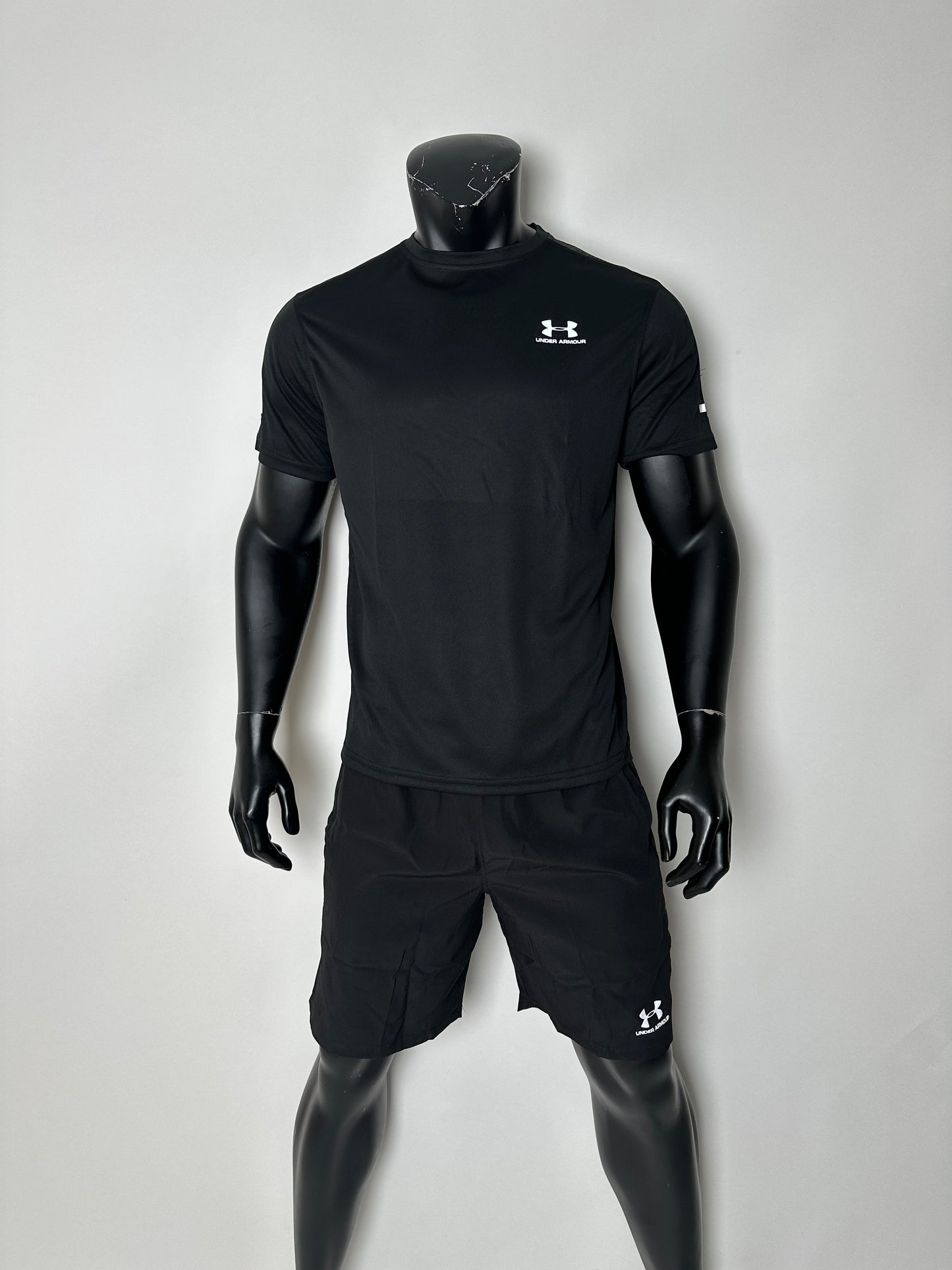 LOUIS VUITTON SKATE  + CONJUNTO UNDER ARMOUR GRATIS