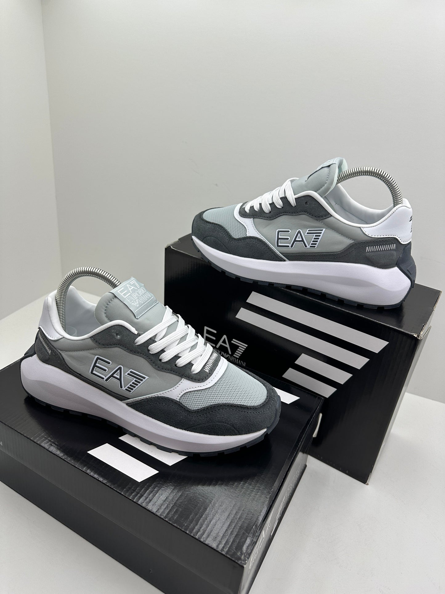 ZAPATILLAS EA7 GREY & WHITE