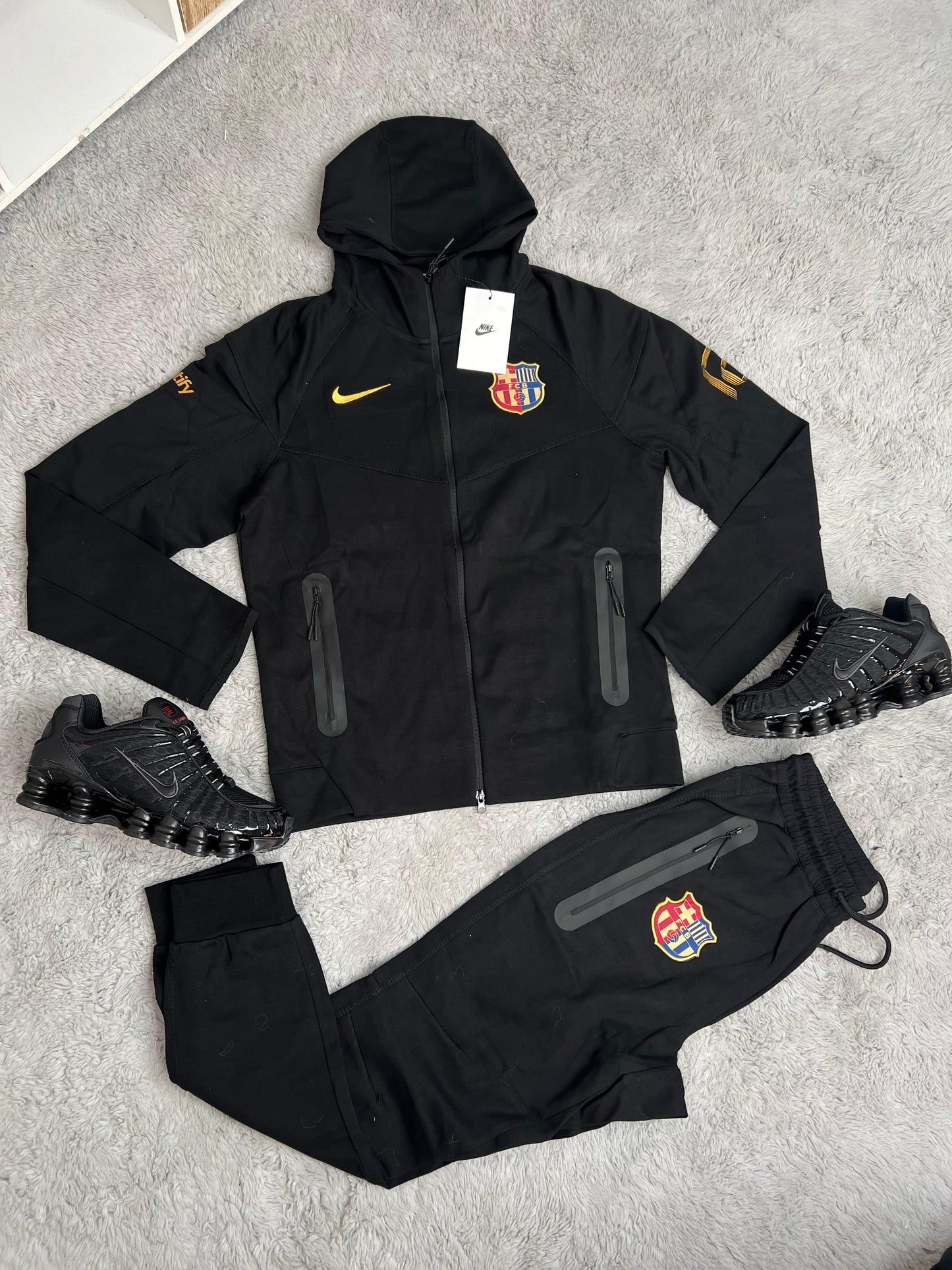 Chandal Nike Tech FCB 2025