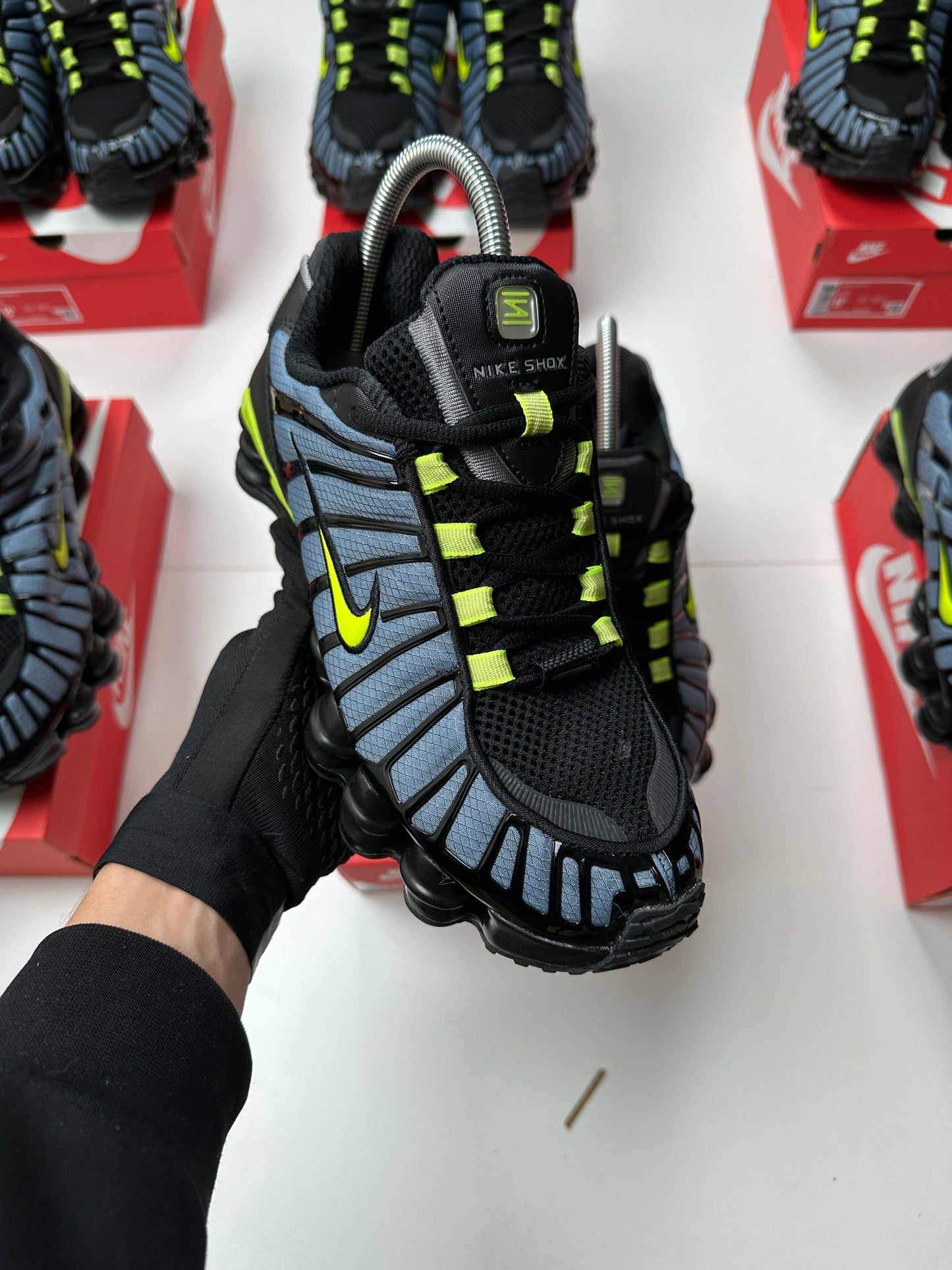 NIKE SHOX TL