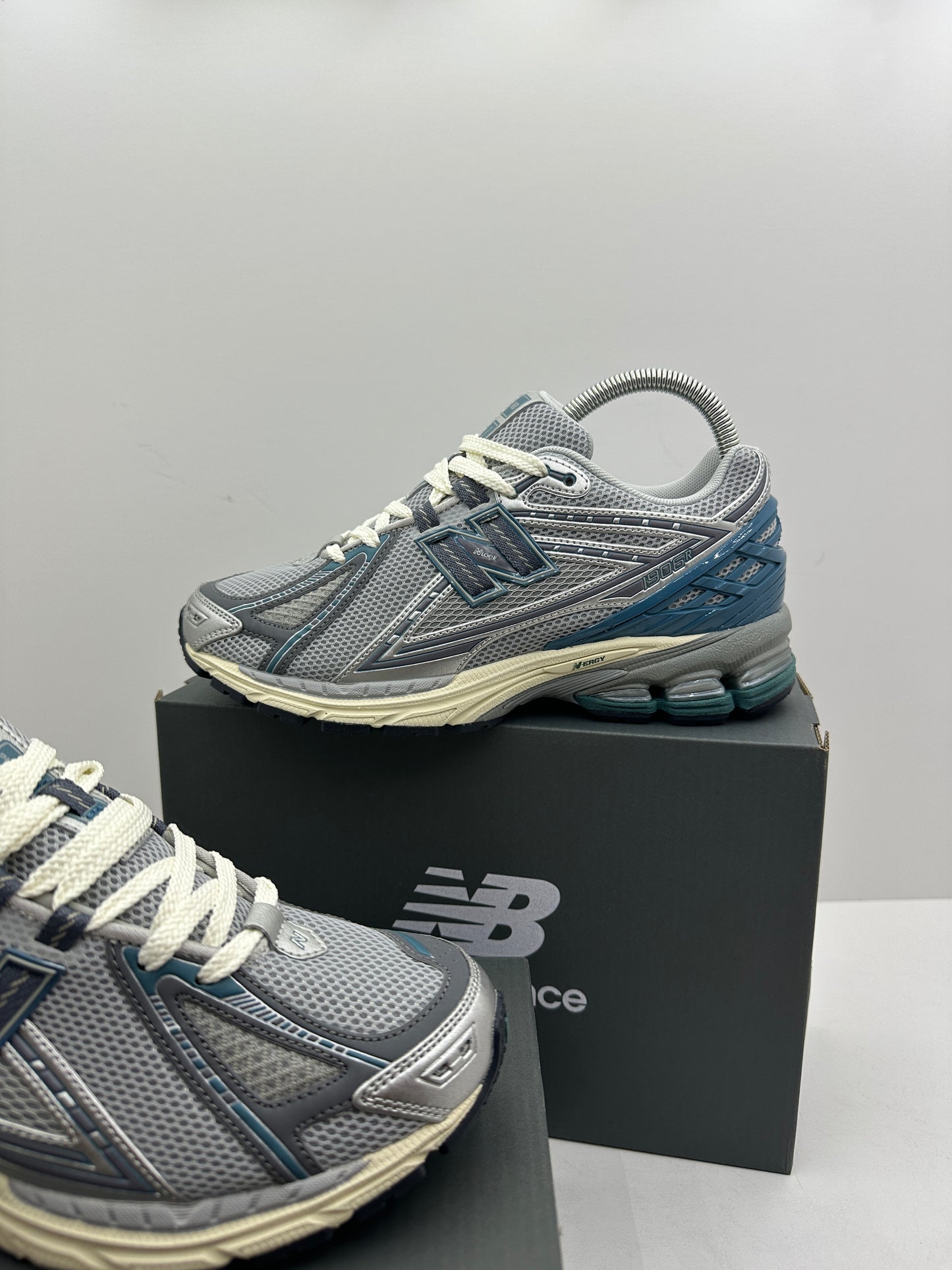 New Balance Grey & Blue