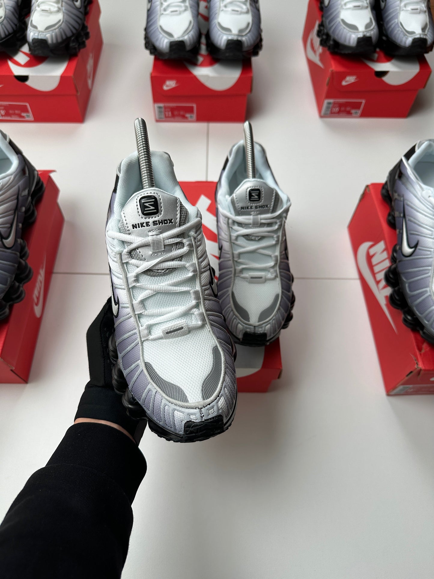 NIKE SHOX TL