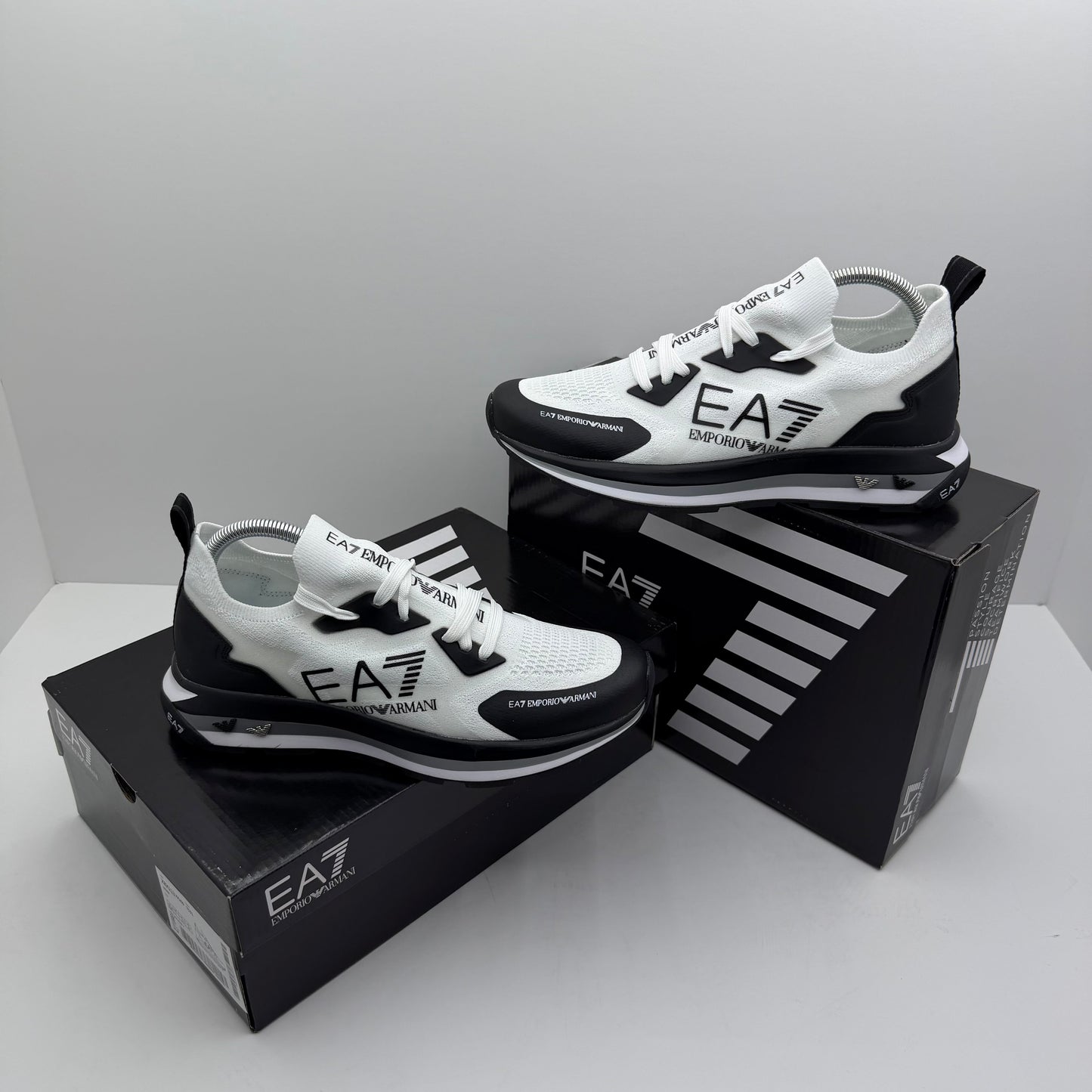 Zapatilla EA7 White & Black
