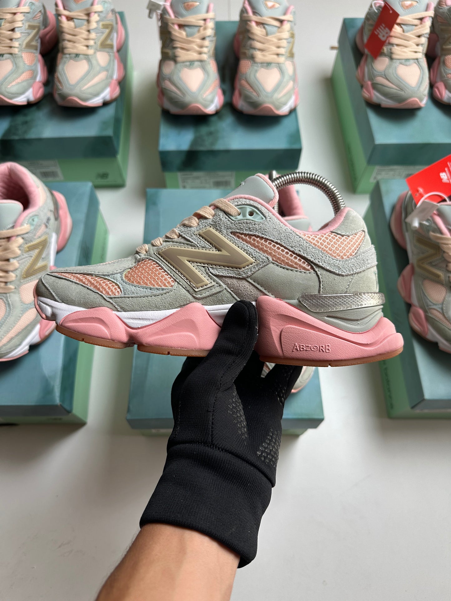 NEW BALANCE 9060