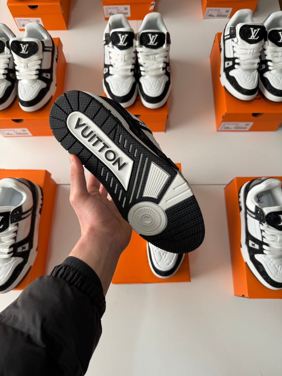 LOUIS VUITTON TRAINER