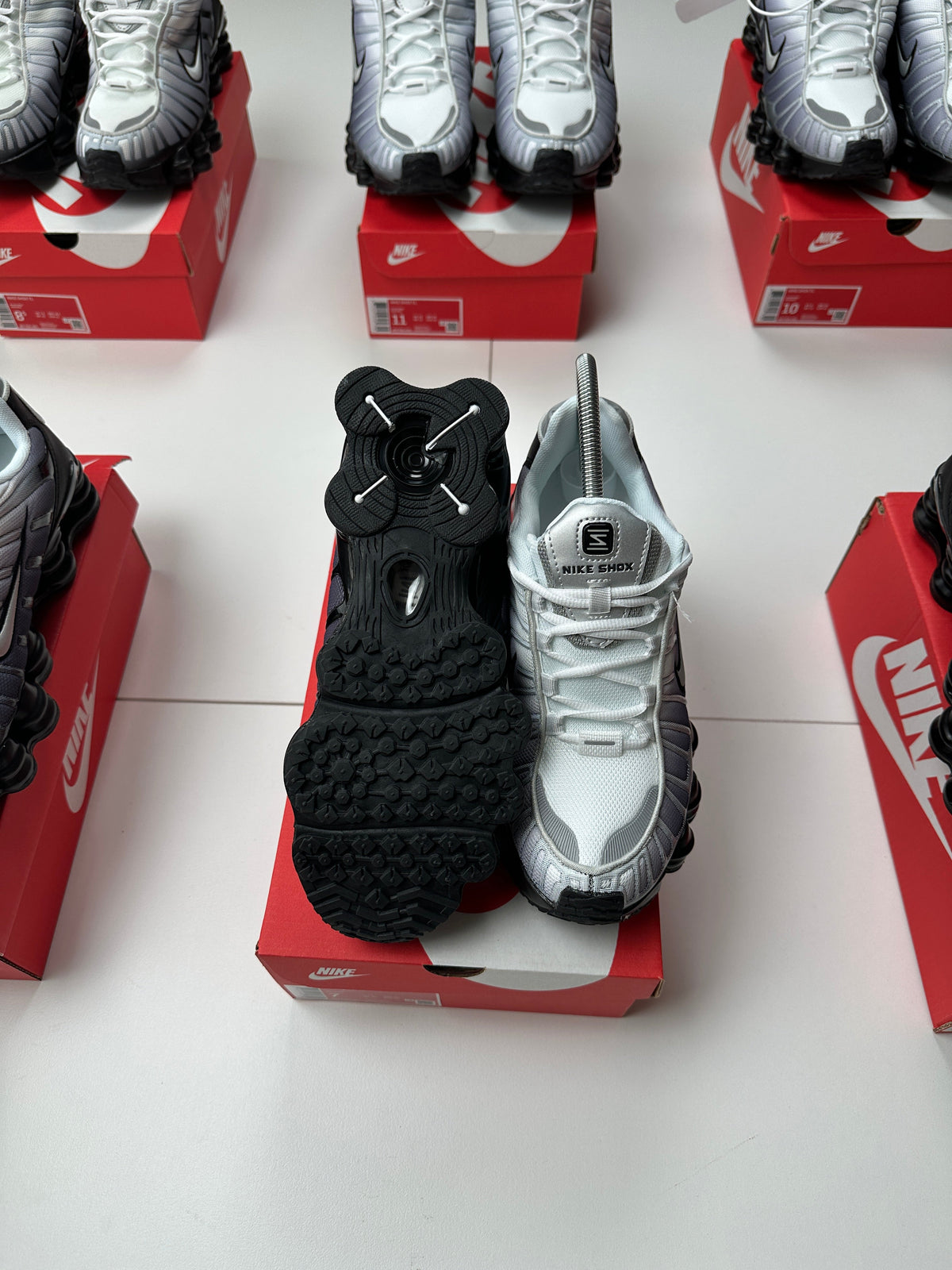 NIKE SHOX TL