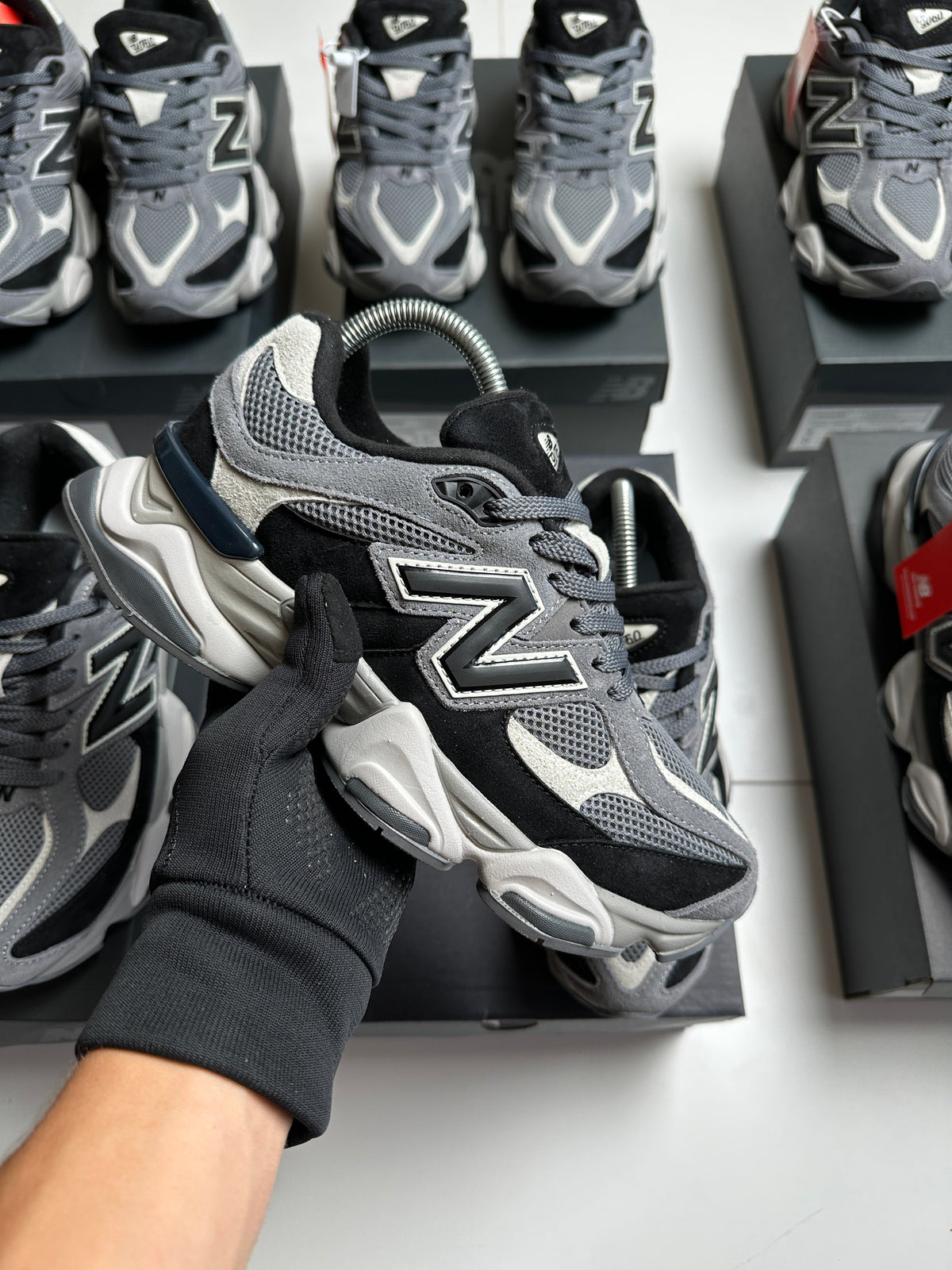 NEW BALANCE 9060