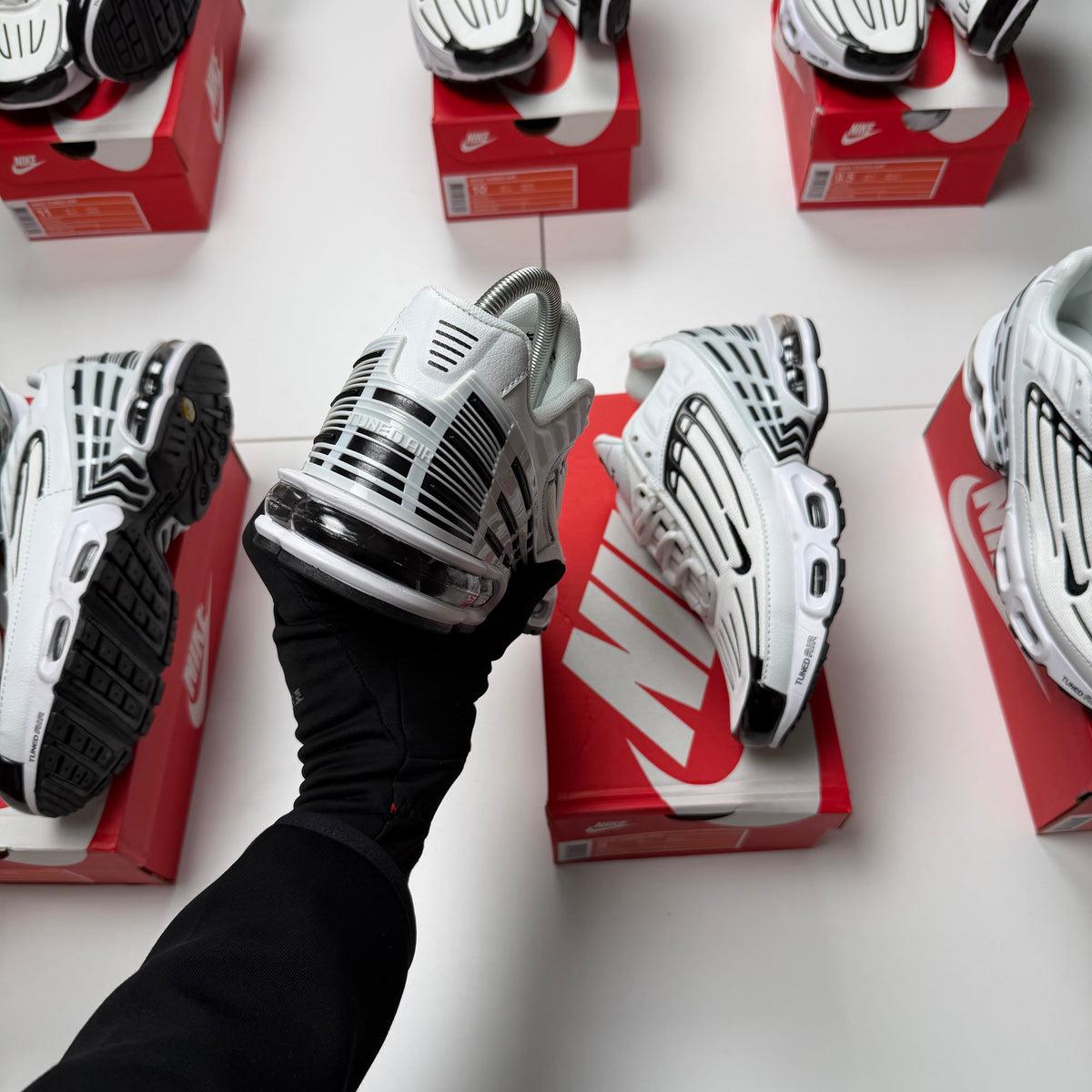 NIKE TUNED PLUS 3