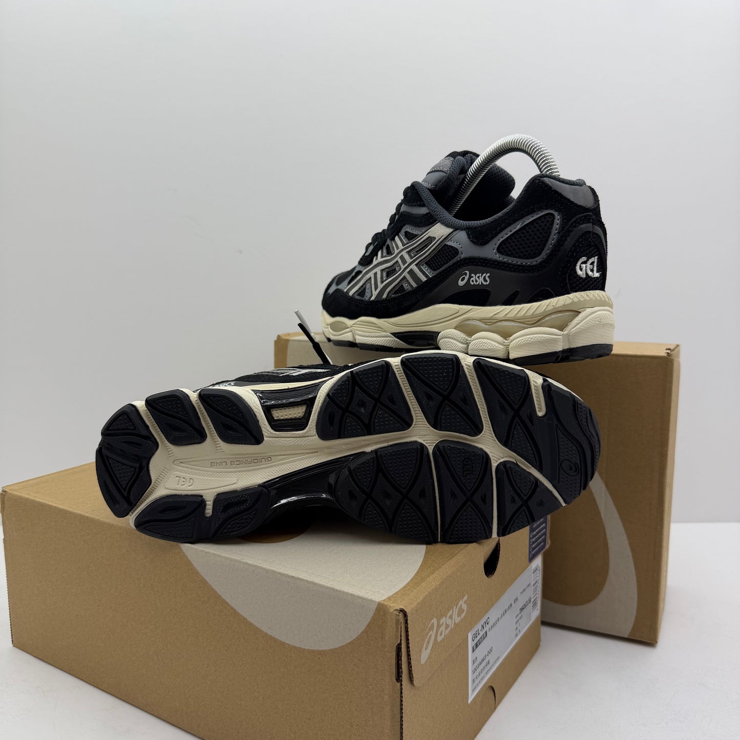 ASICS GEL QUANTUM