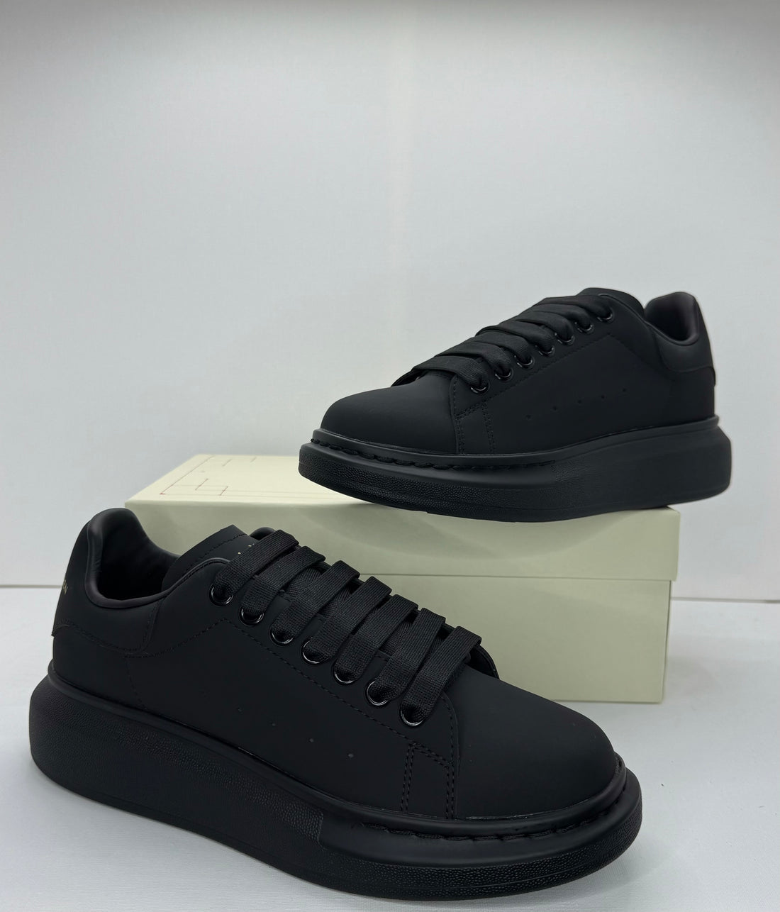 Alexander Mcqueen