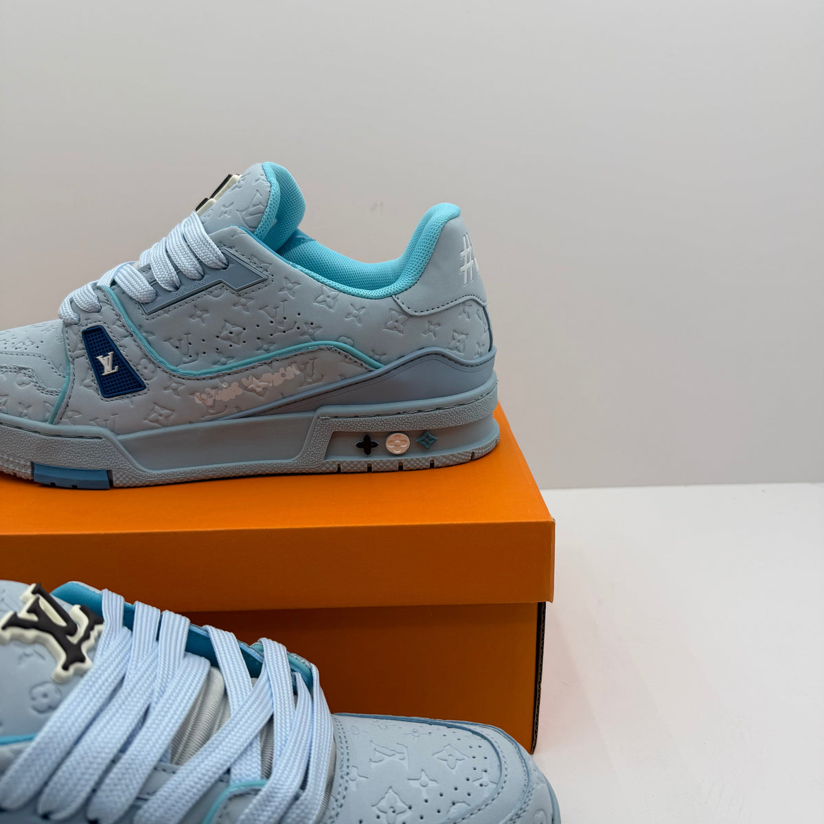 LOUIS VUITTON TRAINER