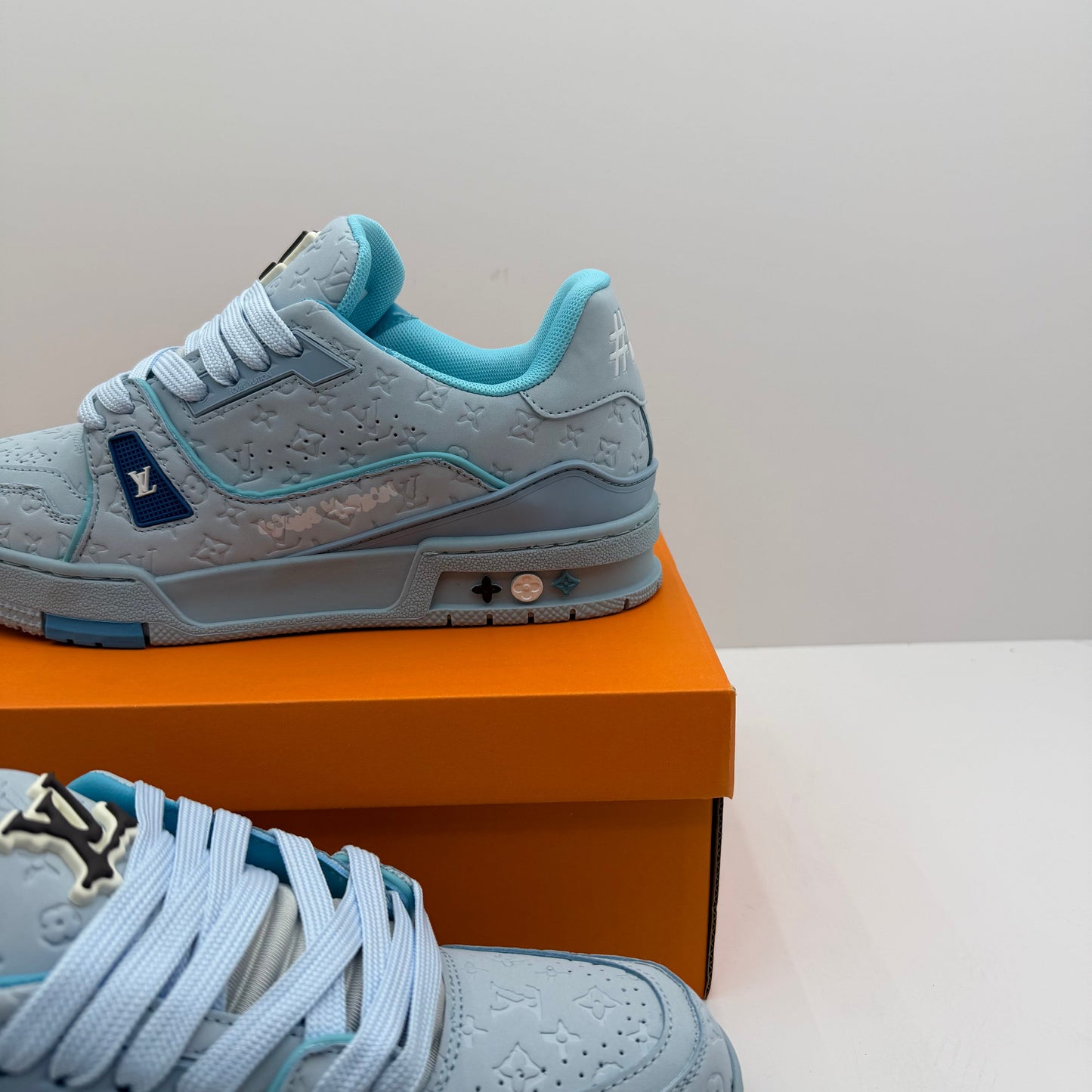 LOUIS VUITTON TRAINER