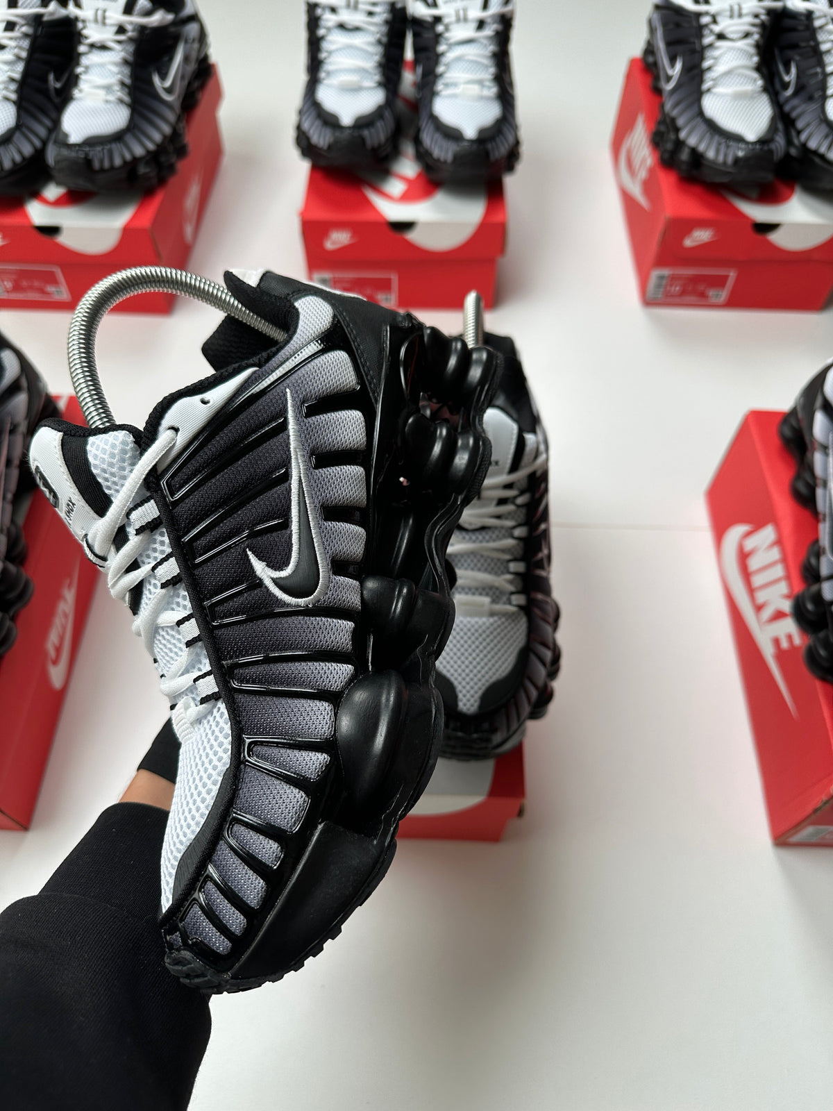 NIKE SHOX TL