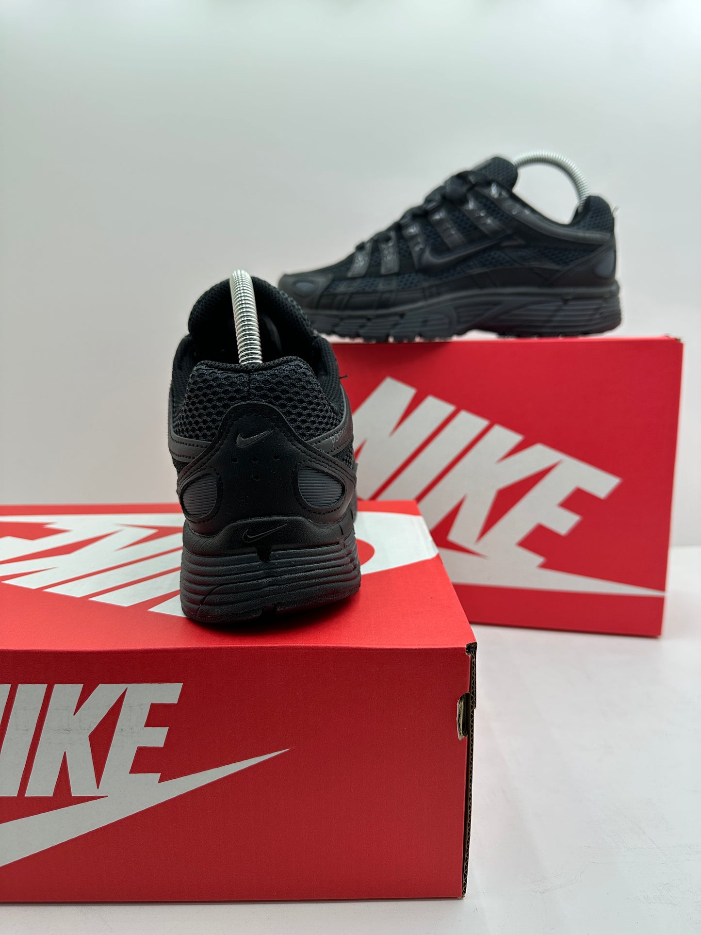 Zapatilla Nike P6000 All Black