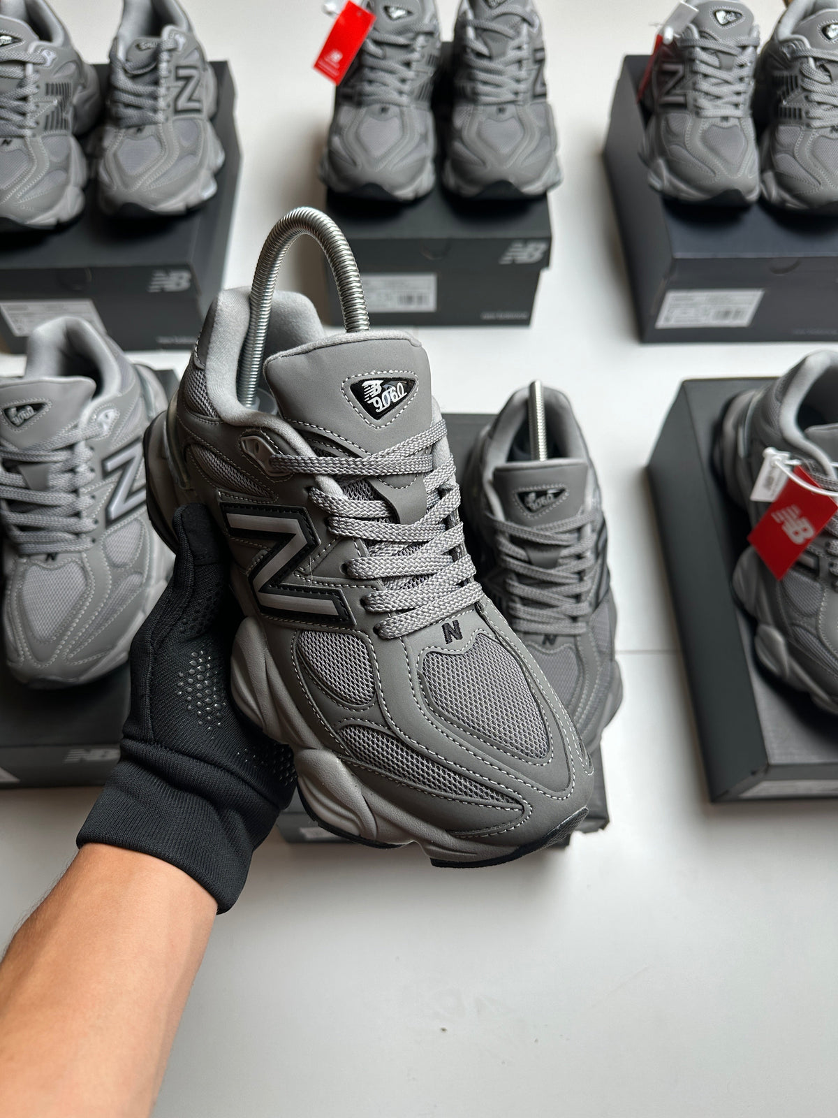 NEW BALANCE 9060