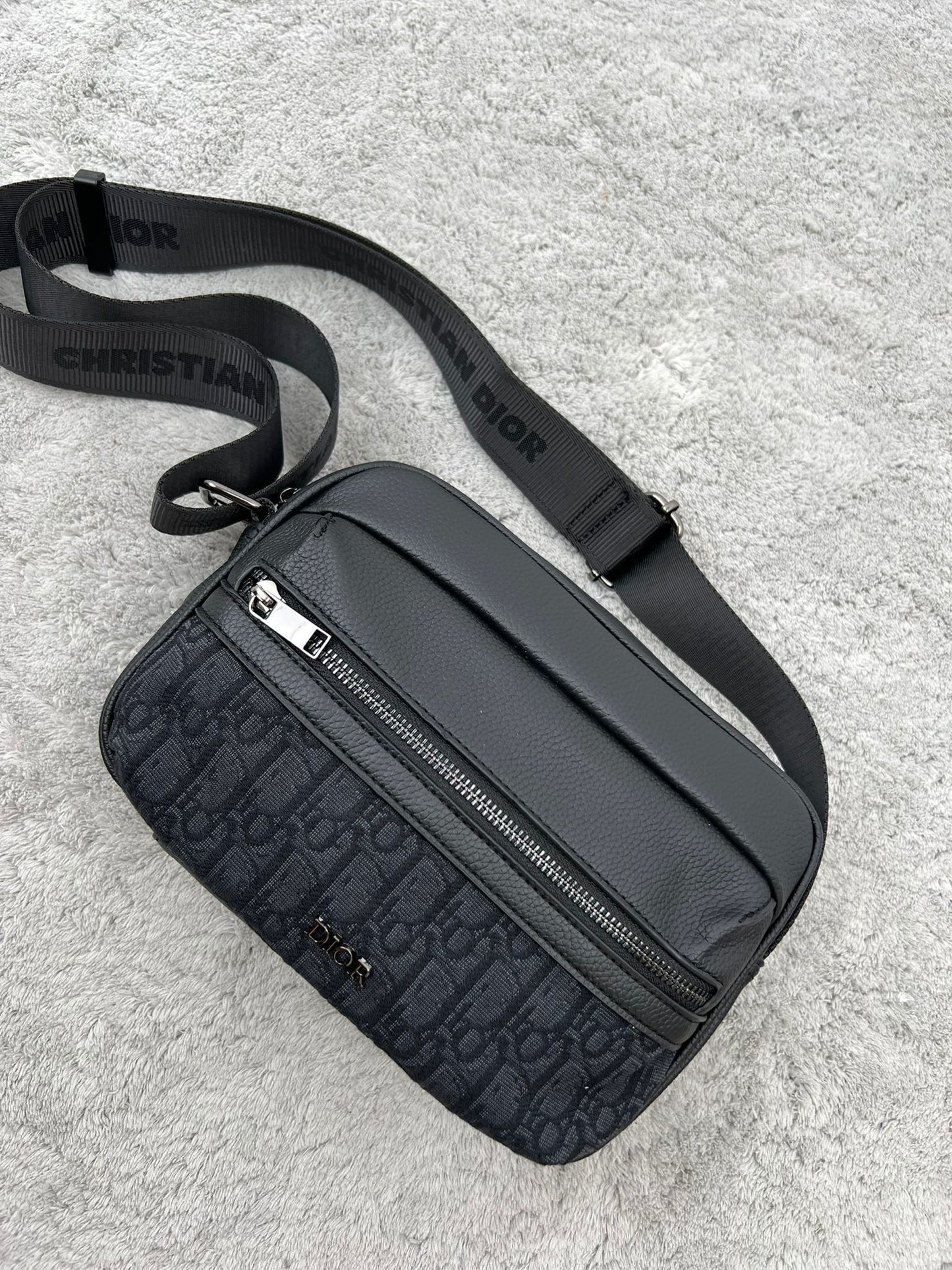 Bandolera Dior 2025