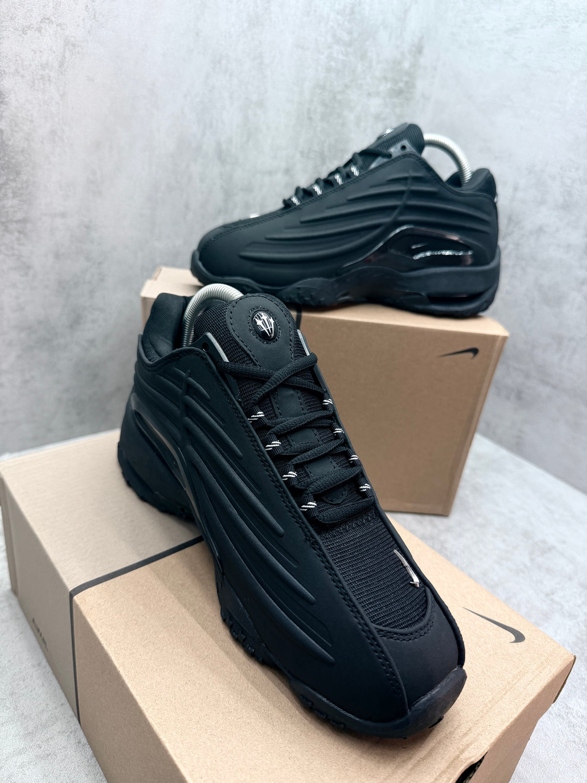 NIKE NOCTA HOT STEP ll