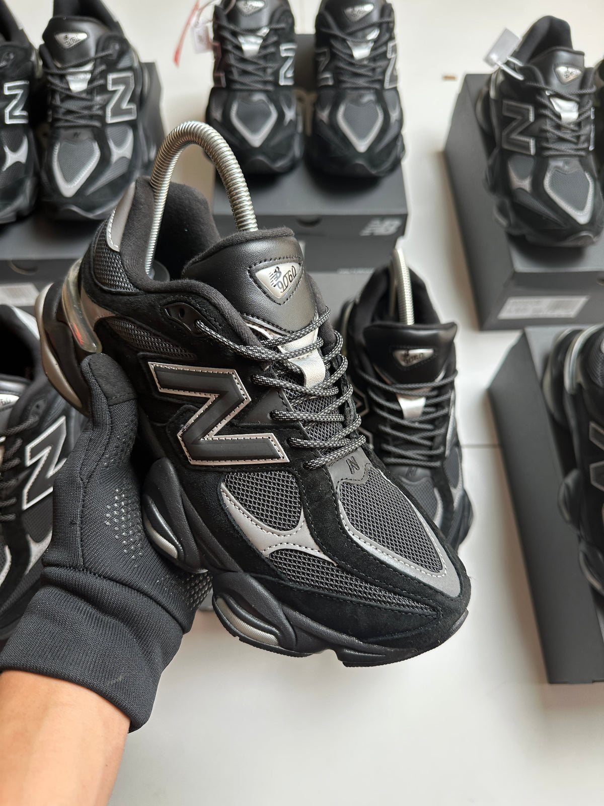 NEW BALANCE 9060