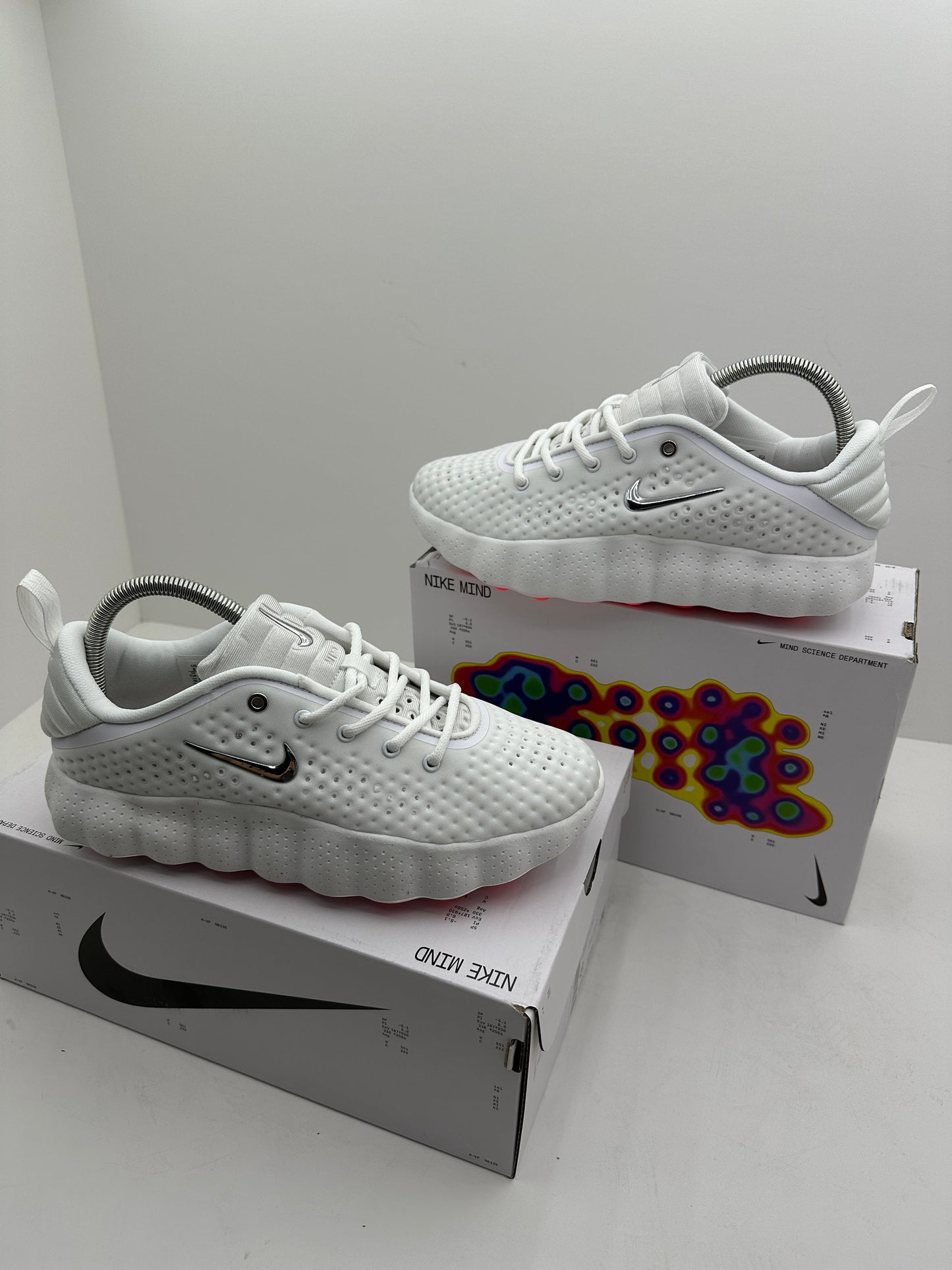 NIKE MIND ALL WHITE