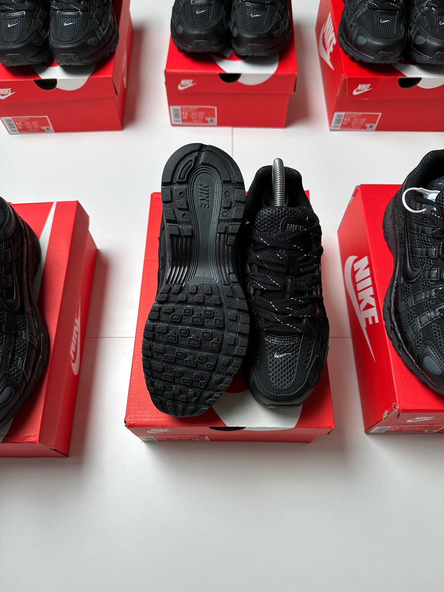 NIKE P6000 ALL BLACK