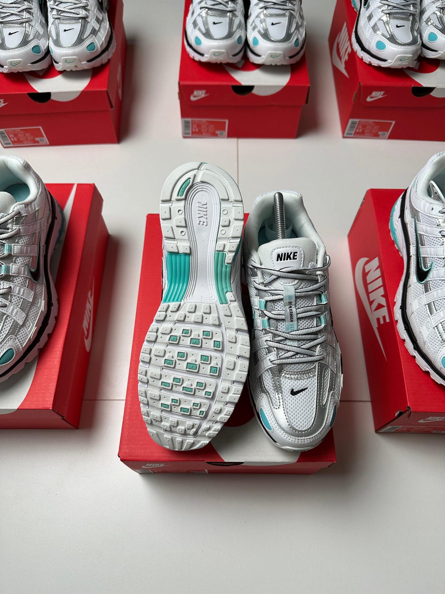 NIKE P6000 WHITE BLUE
