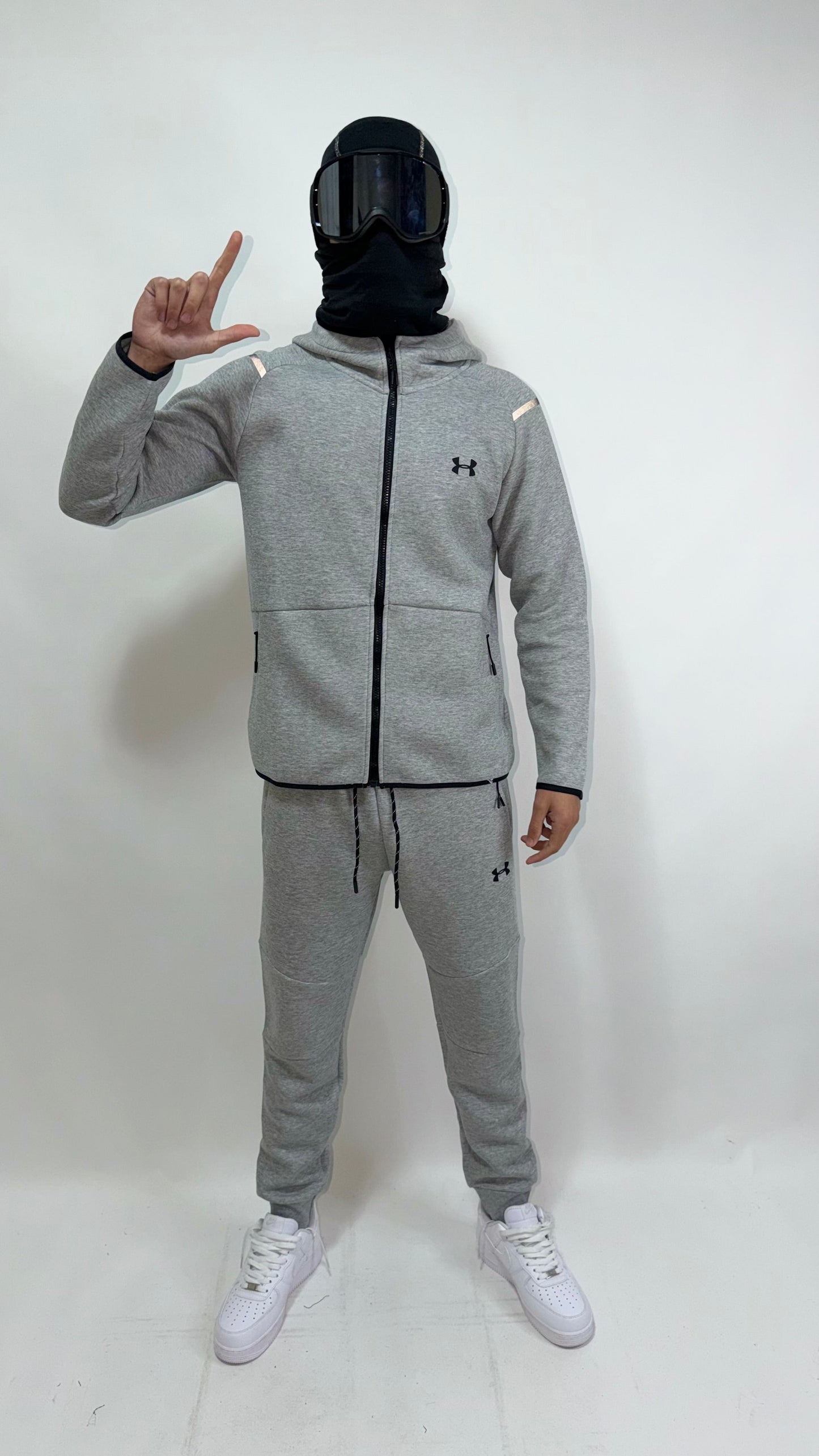CHANDAL UNDER ARMOUR