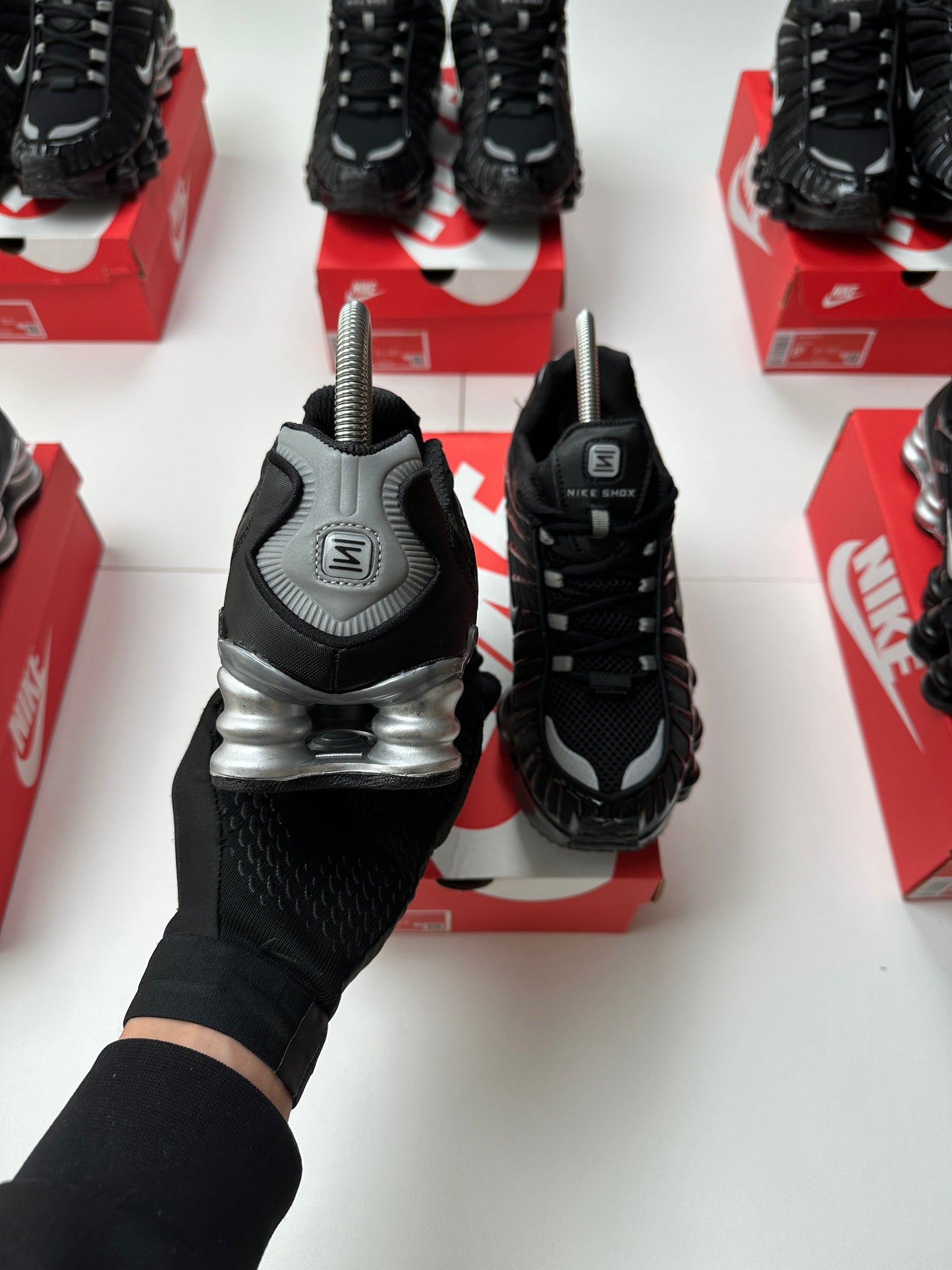 NIKE SHOX TL
