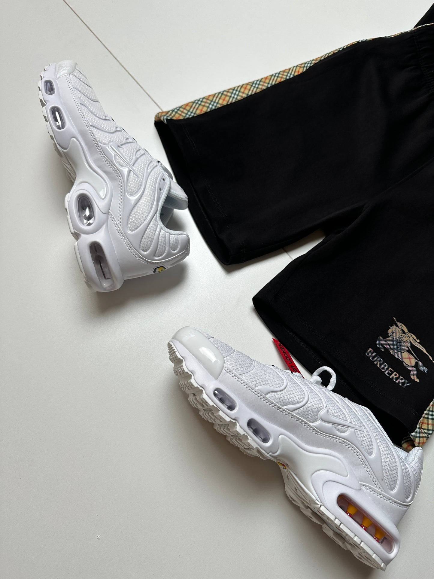 Pack Conjunto Burberry + Nike Tn