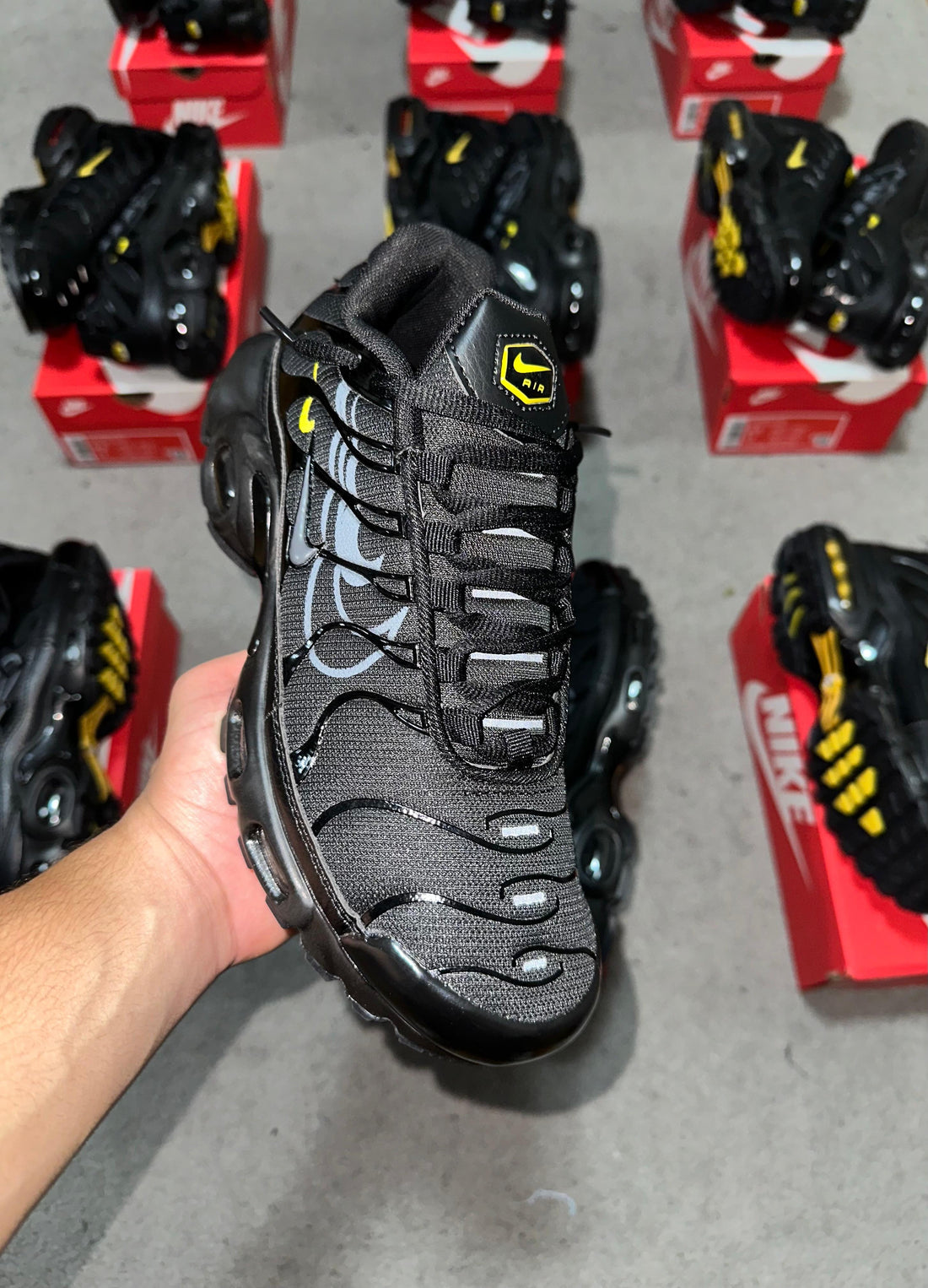 Nike Tn Black/Yellow Triple Nike