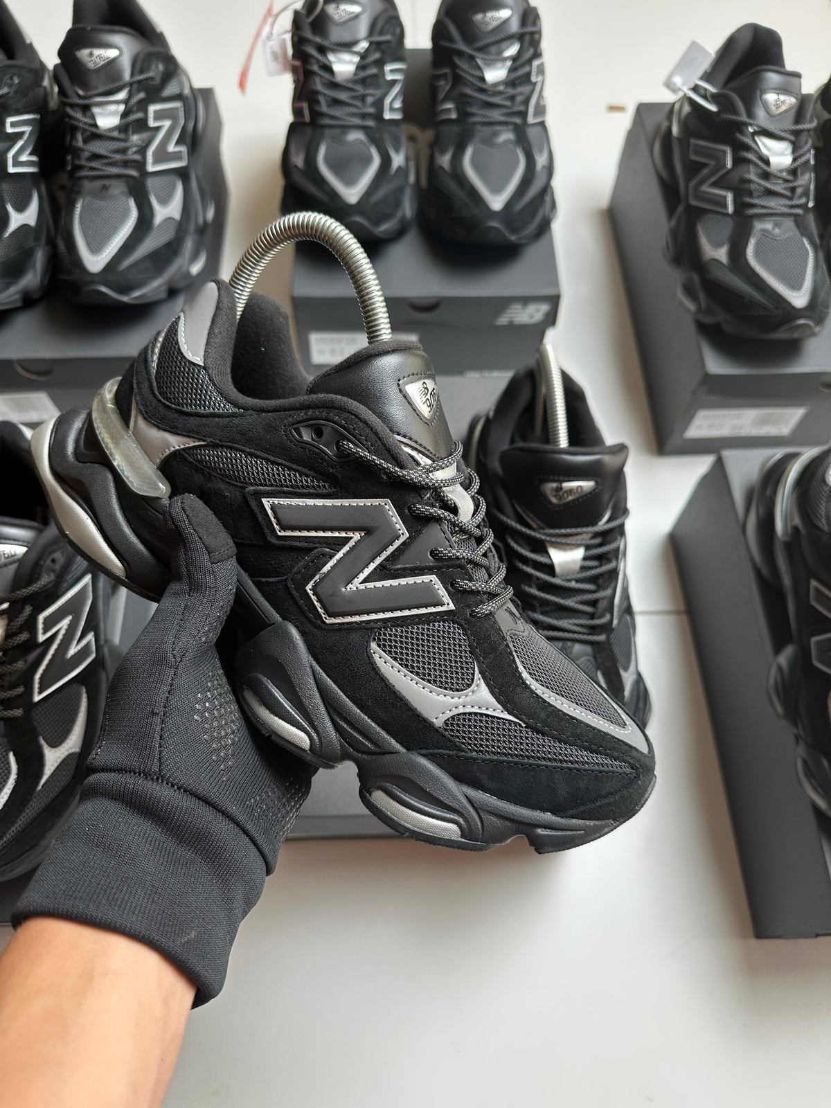 NEW BALANCE 9060