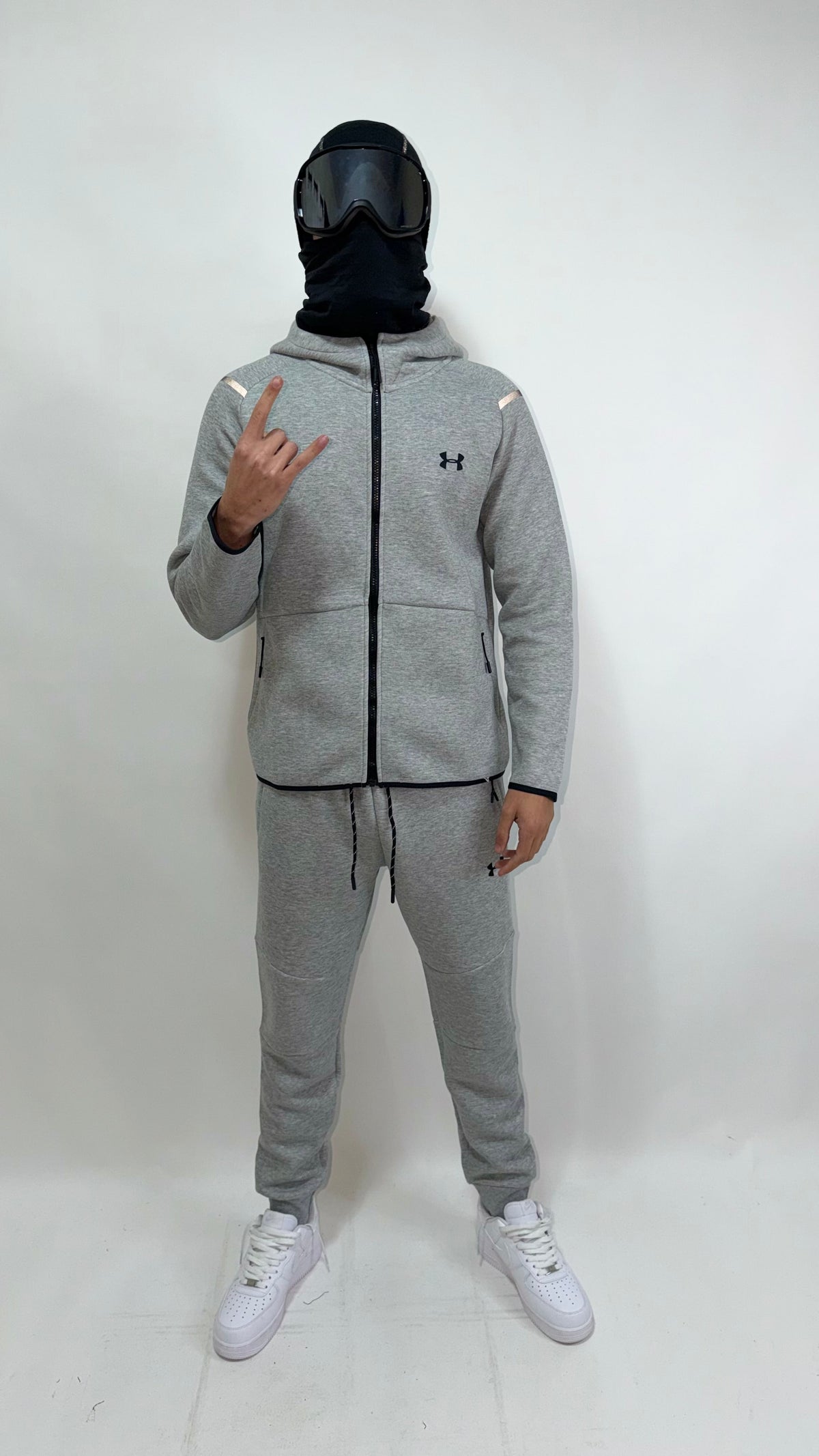 CHANDAL UNDER ARMOUR