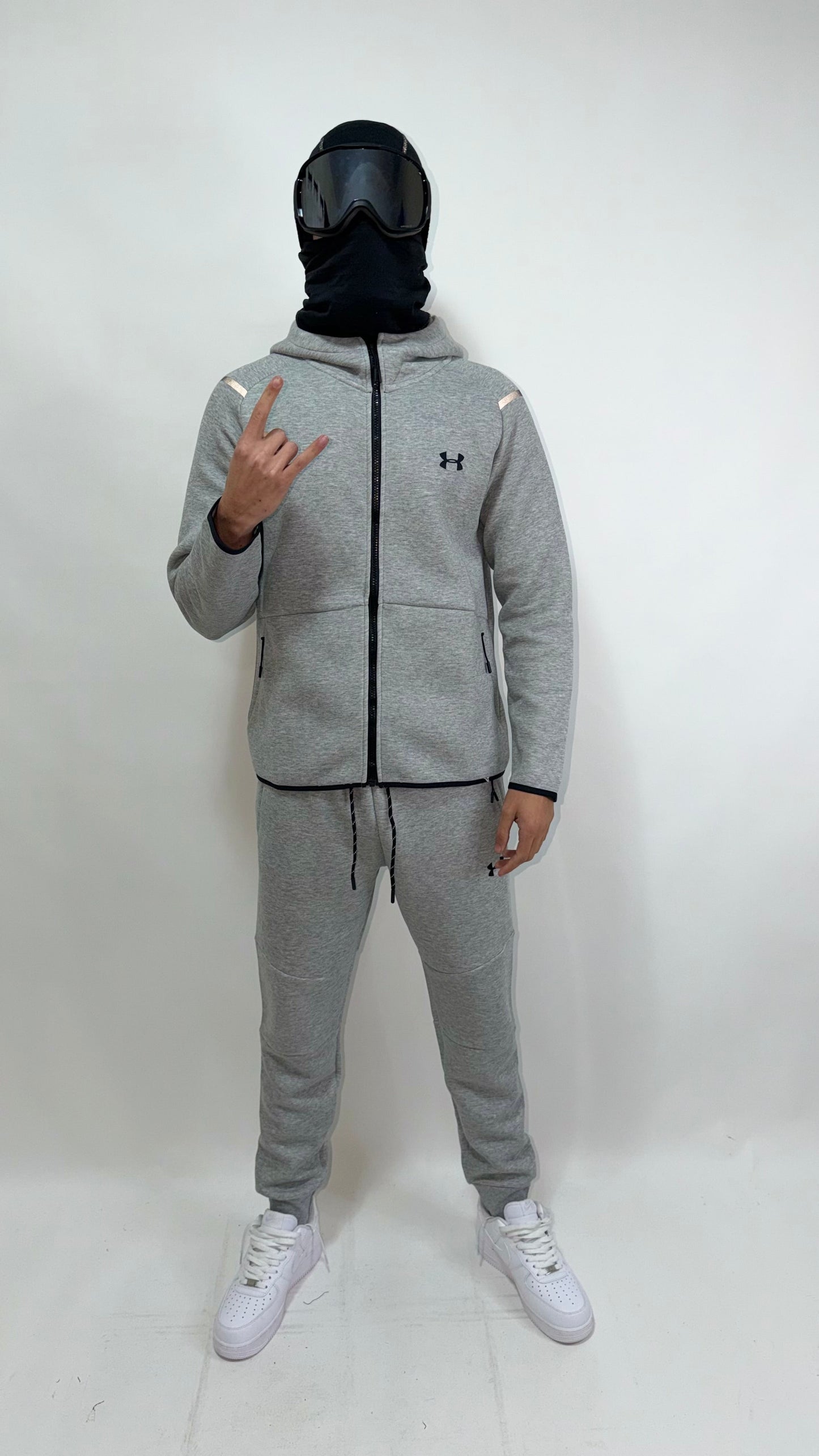 CHANDAL UNDER ARMOUR