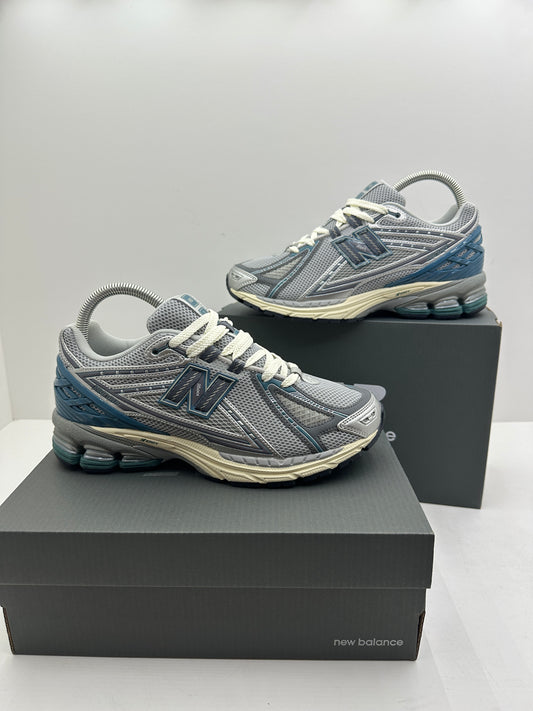 New Balance Grey & Blue