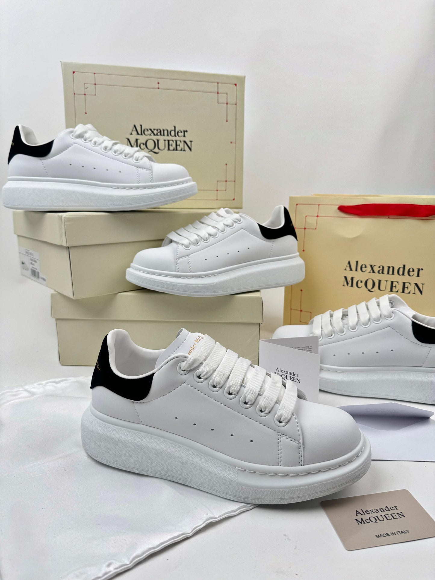 ALEXANDER MCQUEEN
