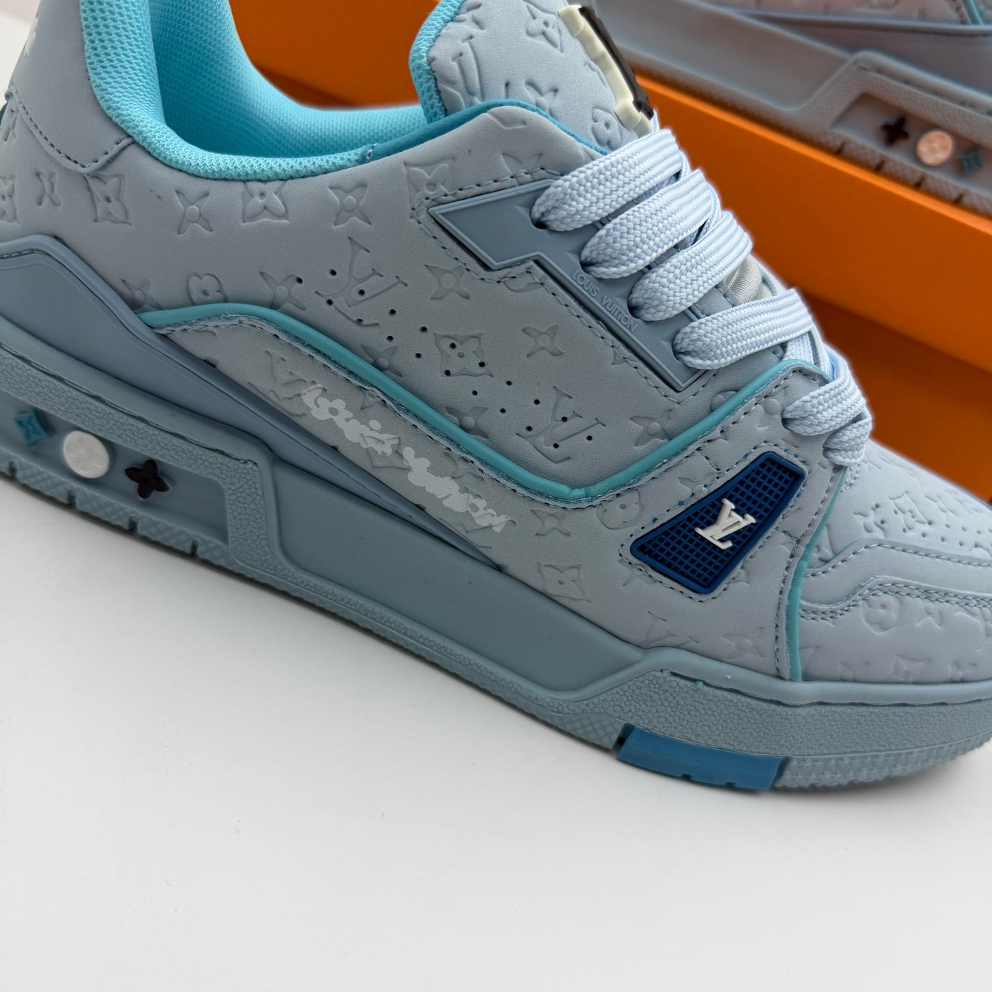 LOUIS VUITTON TRAINER