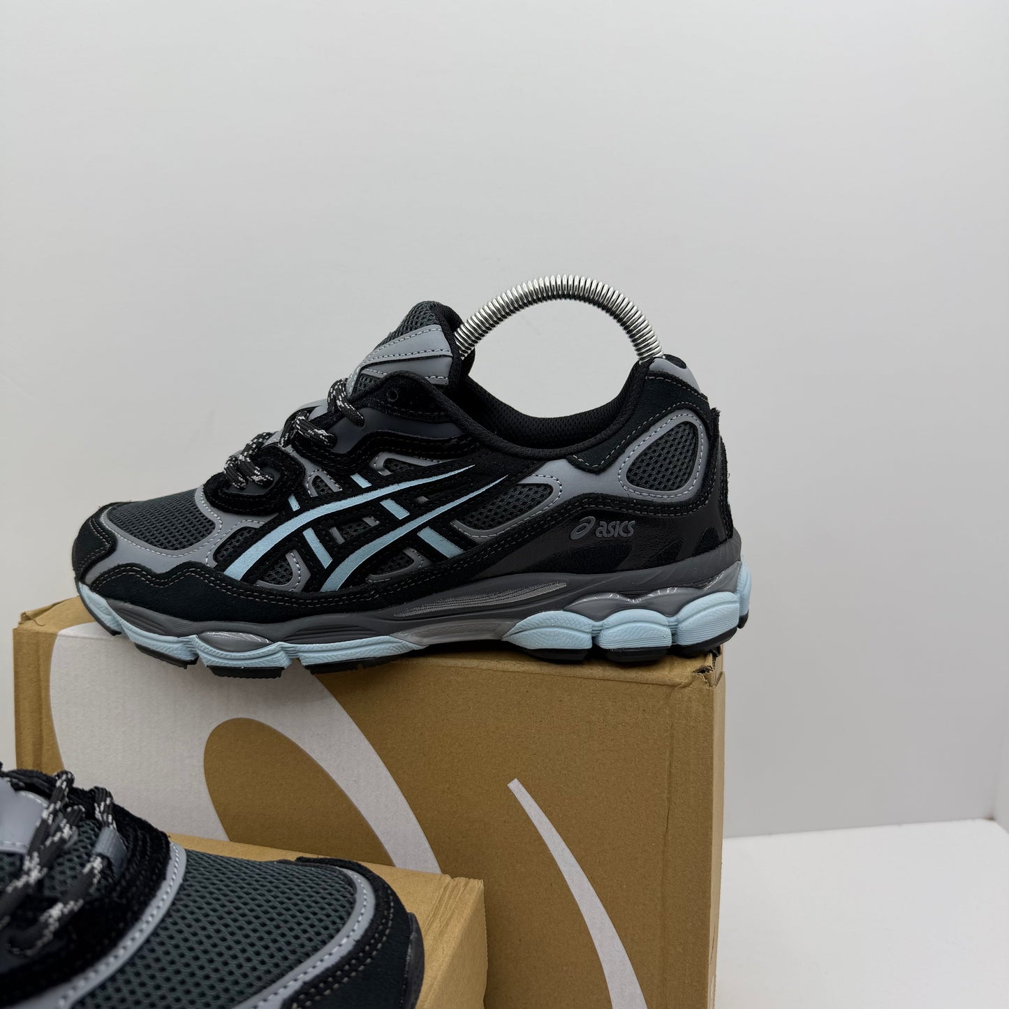 Asics Quantum Gel