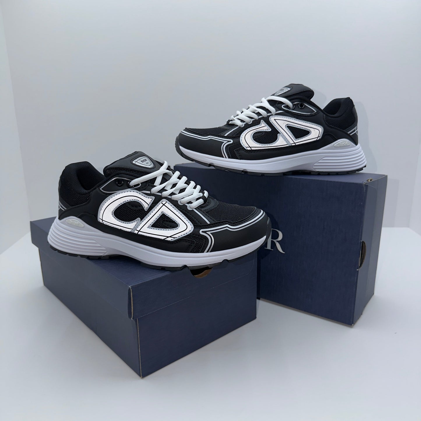 DIOR B30 BLACK WHITE