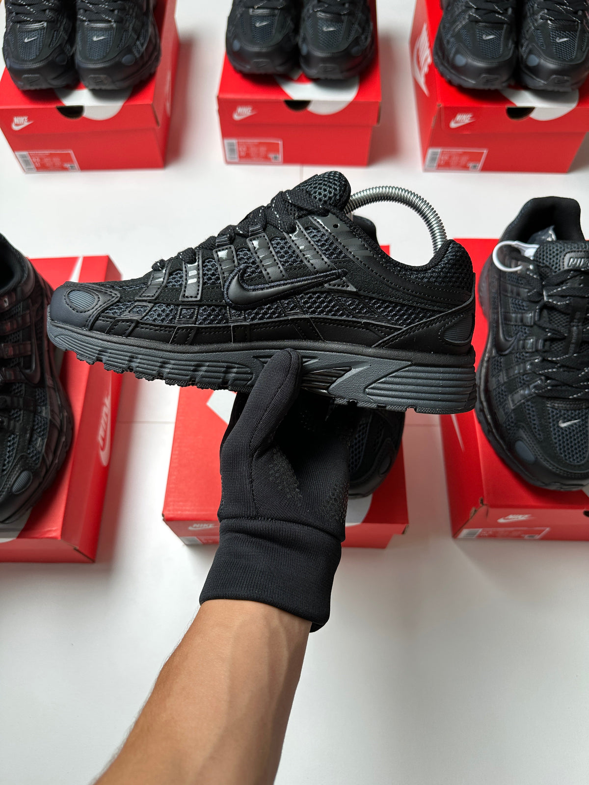 NIKE P6000 ALL BLACK