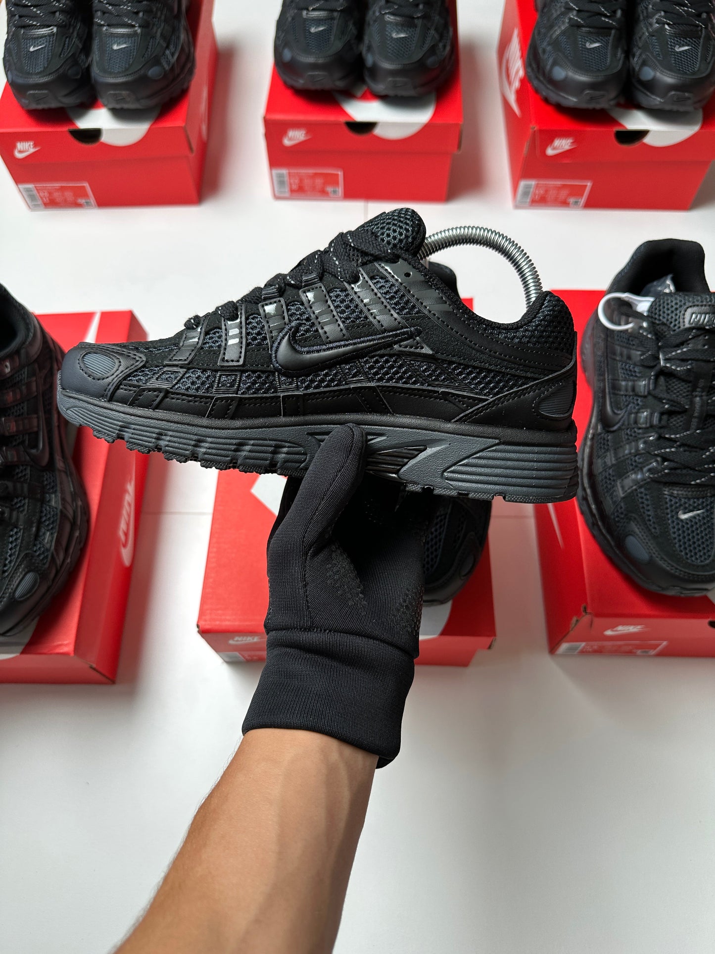 NIKE P6000 ALL BLACK