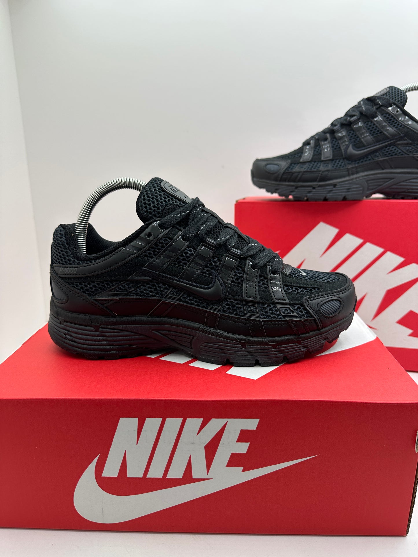 Zapatilla Nike P6000 All Black